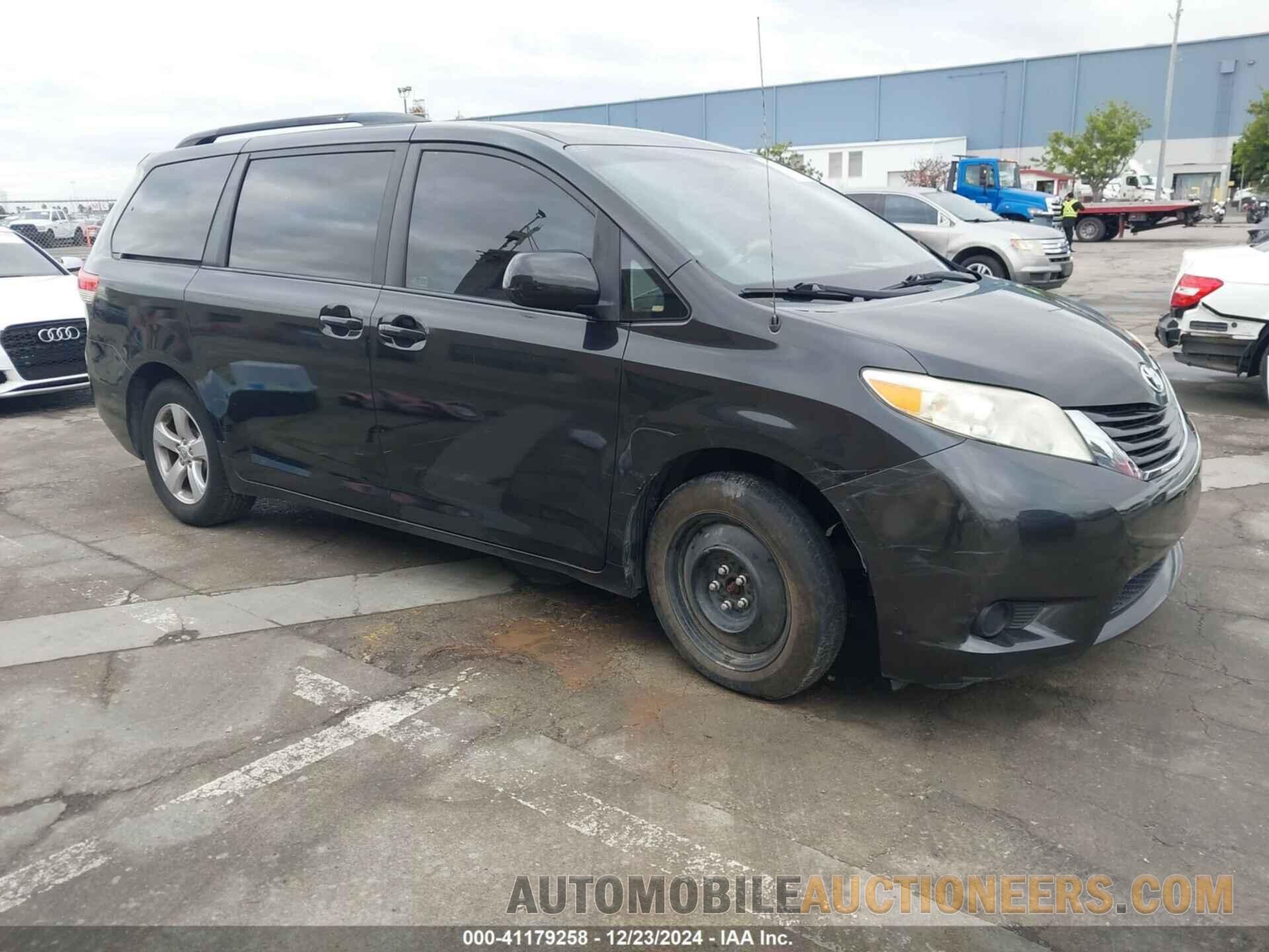 5TDKK3DC7DS324056 TOYOTA SIENNA 2013