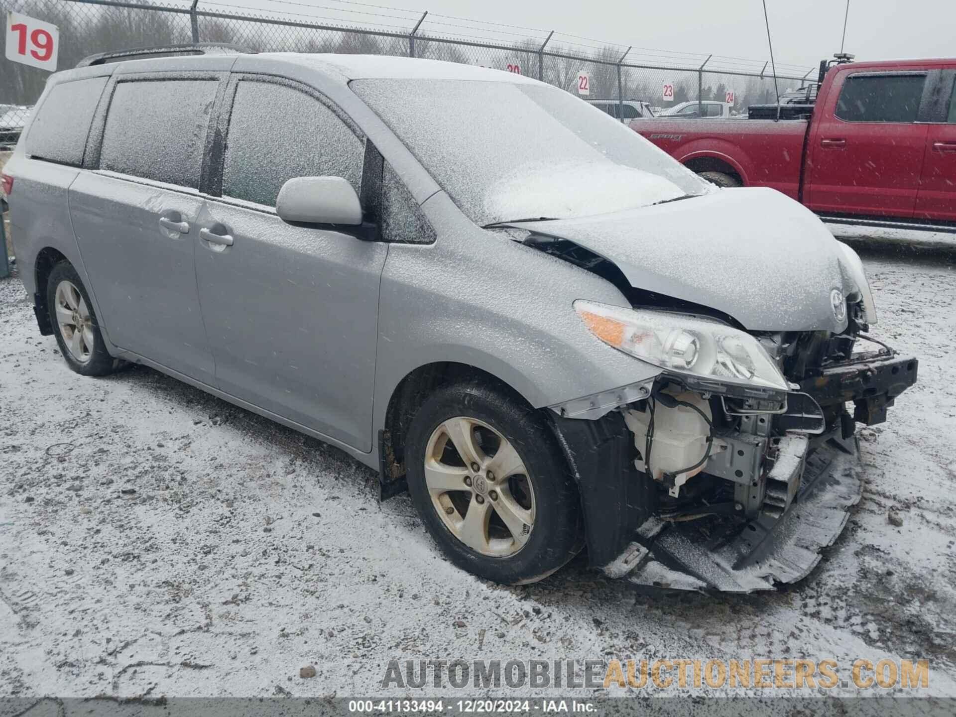 5TDKK3DC7FS539701 TOYOTA SIENNA 2015