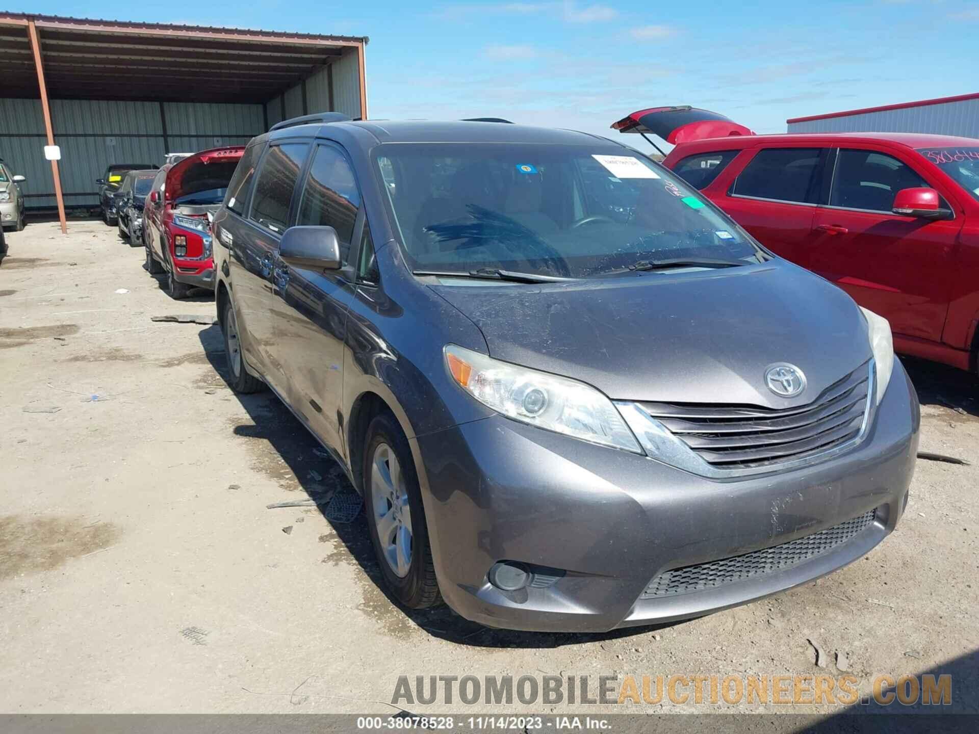 5TDKK3DC7FS551279 TOYOTA SIENNA 2015