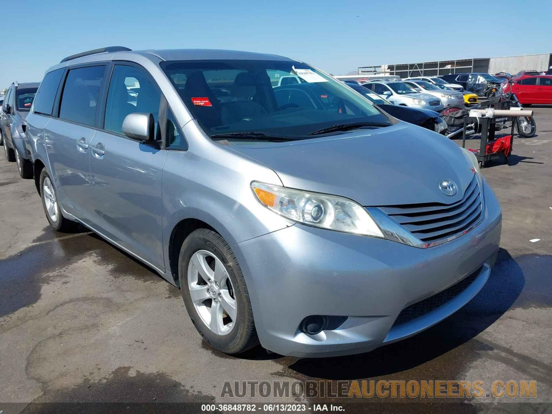 5TDKK3DC7FS574853 TOYOTA SIENNA 2015