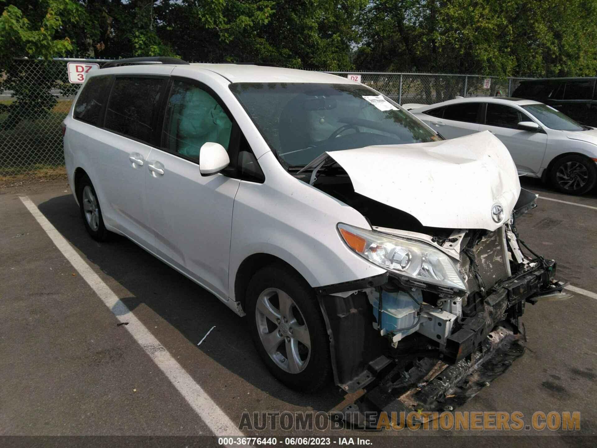 5TDKK3DC7FS578675 TOYOTA SIENNA 2015