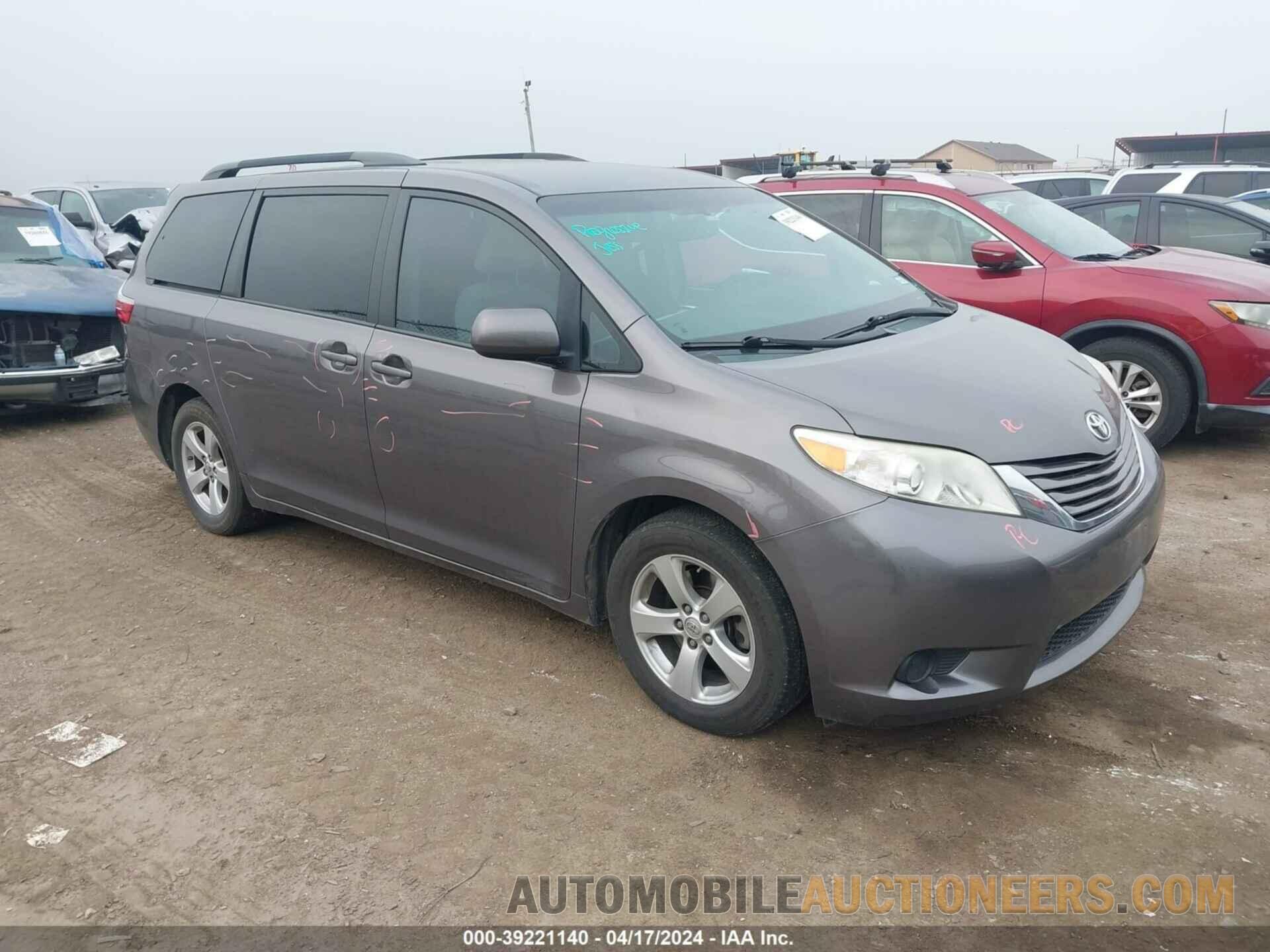 5TDKK3DC7FS588283 TOYOTA SIENNA 2015