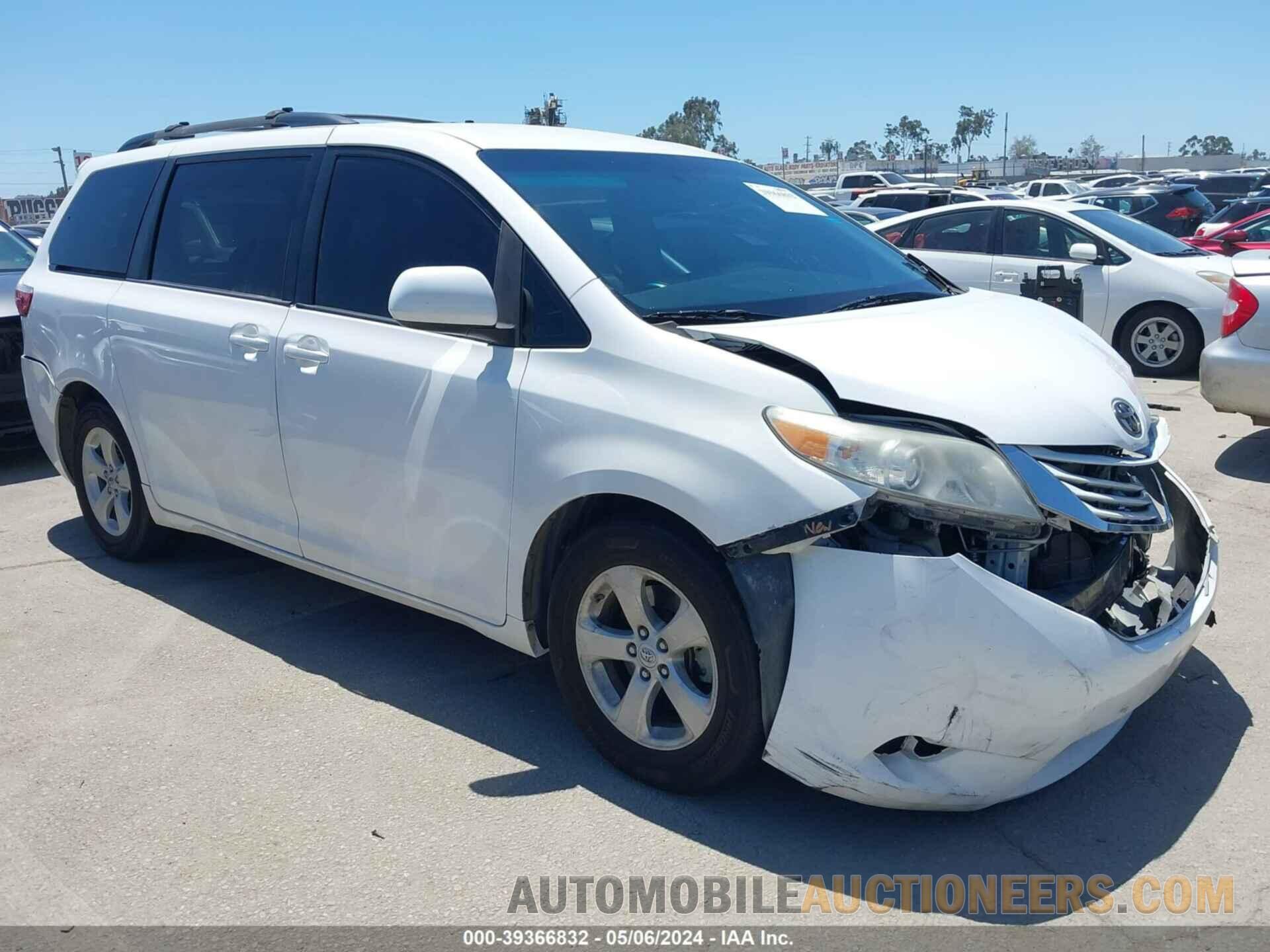 5TDKK3DC7FS615871 TOYOTA SIENNA 2015