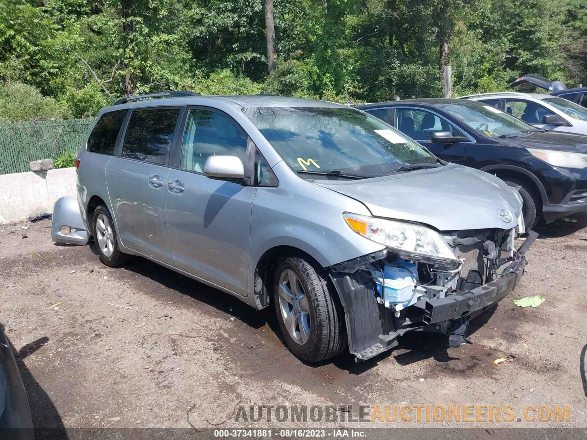 5TDKK3DC7FS623386 TOYOTA SIENNA 2015