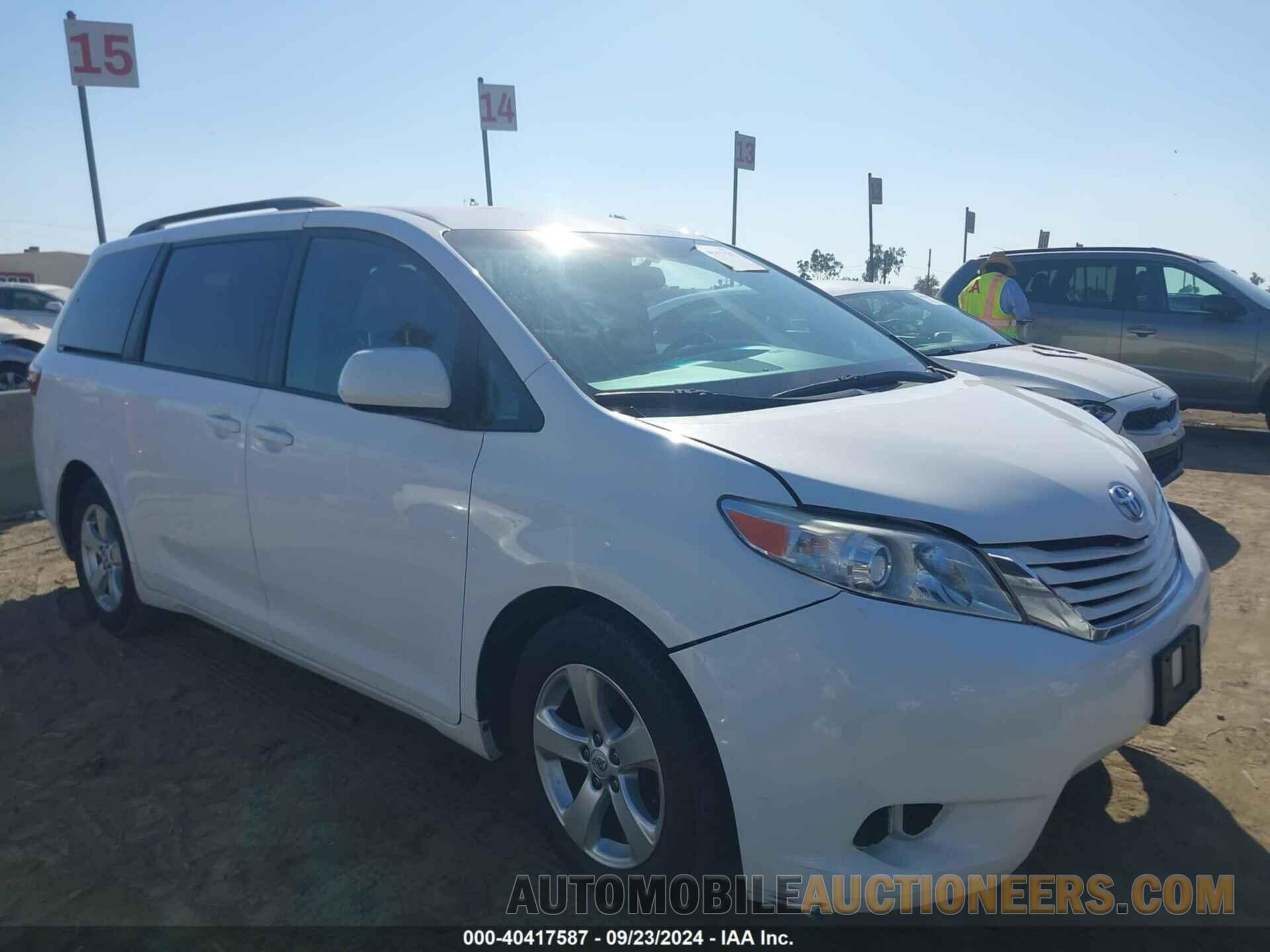 5TDKK3DC7FS667761 TOYOTA SIENNA 2015