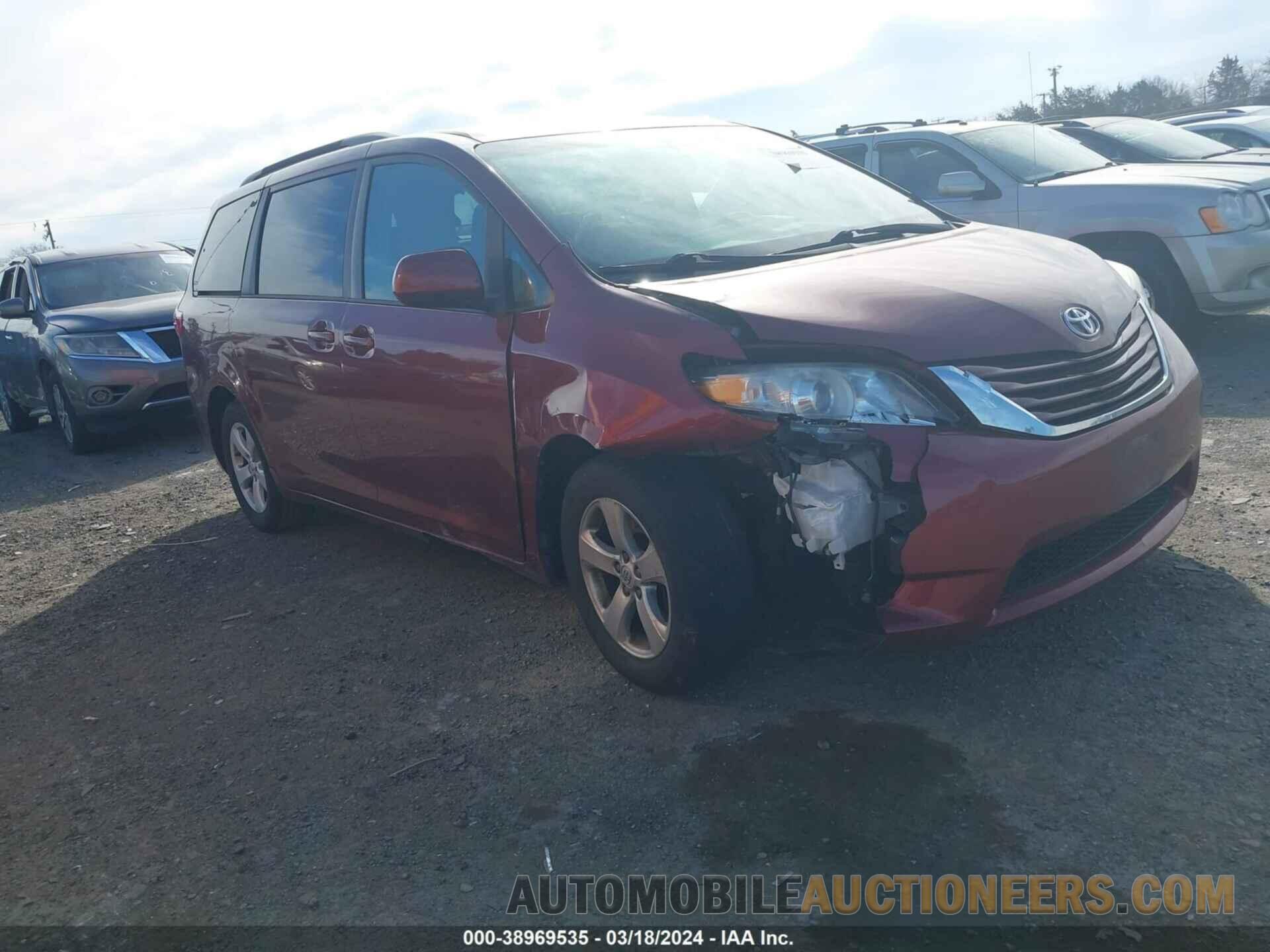 5TDKK3DC7FS678212 TOYOTA SIENNA 2015