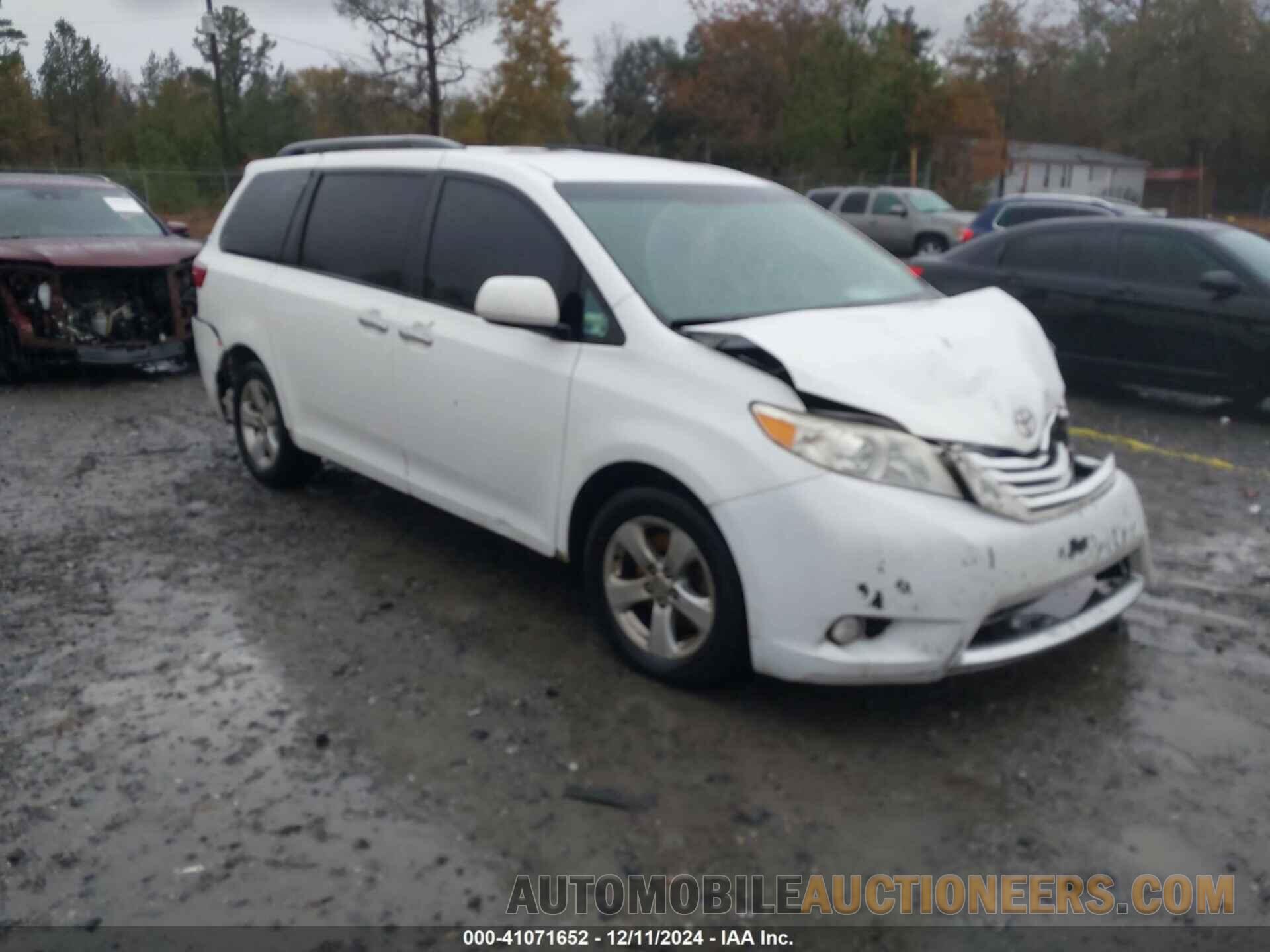 5TDKK3DC7FS682888 TOYOTA SIENNA 2015