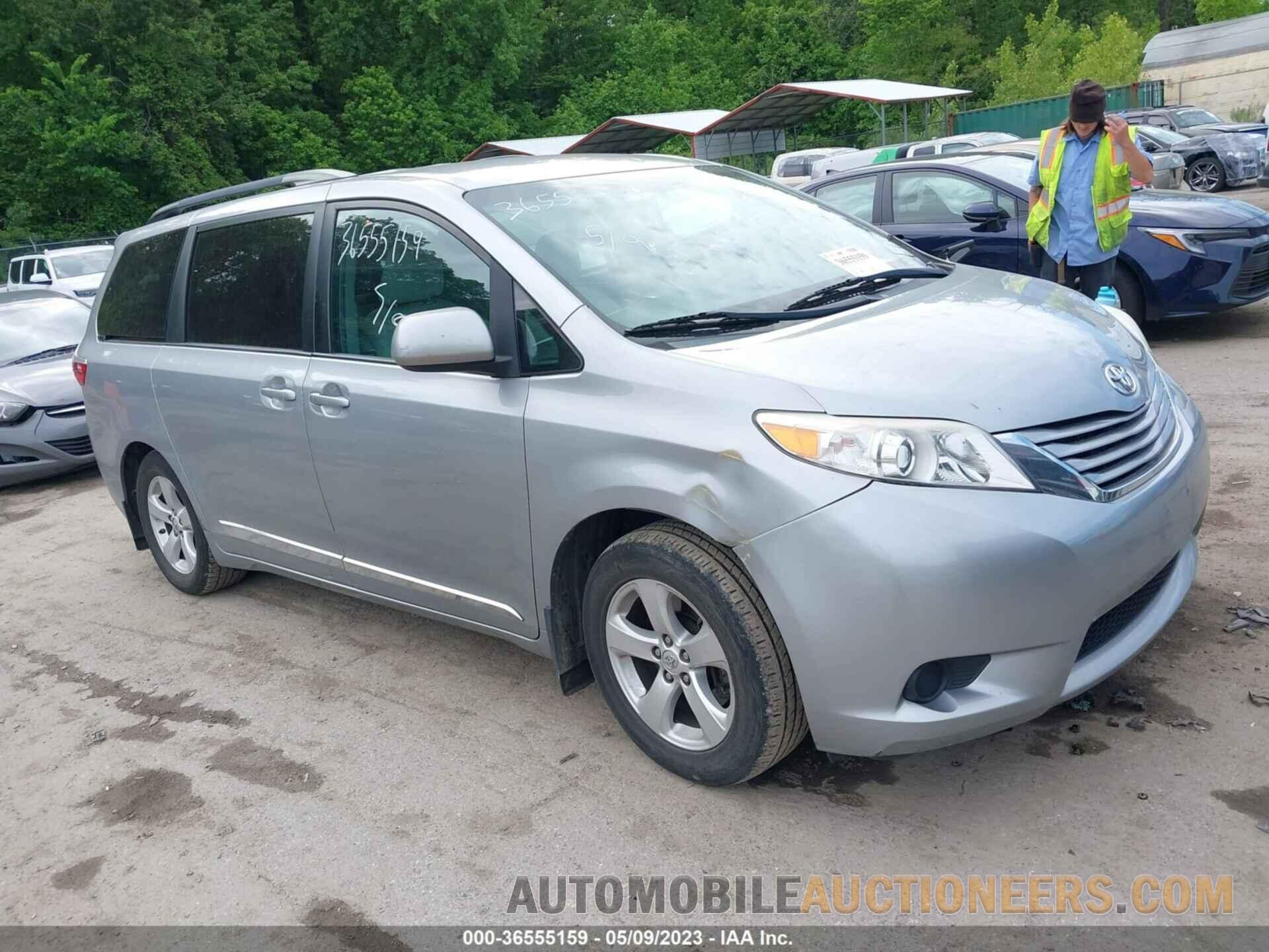 5TDKK3DC7FS687394 TOYOTA SIENNA 2015