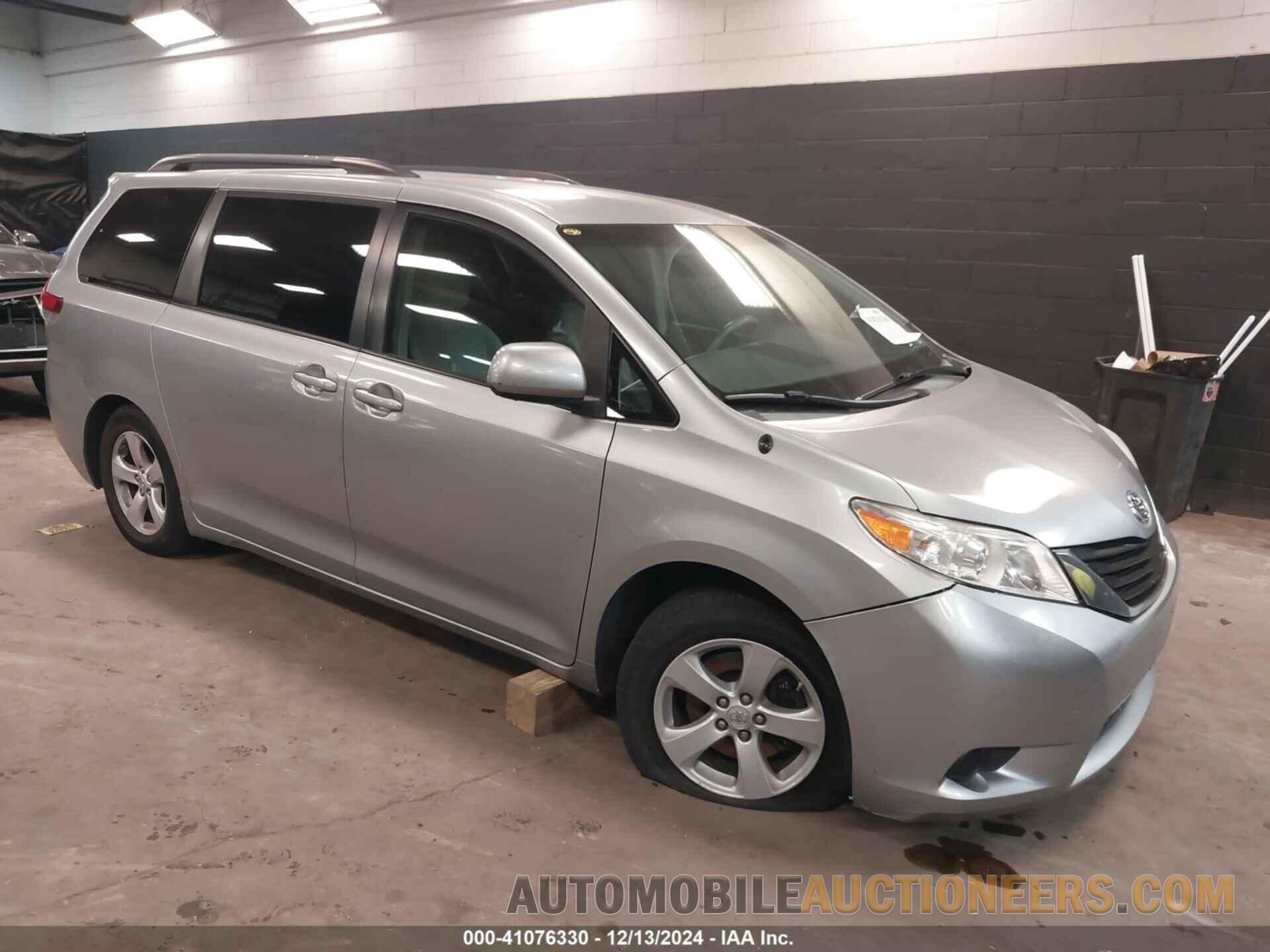 5TDKK3DC8BS170566 TOYOTA SIENNA 2011