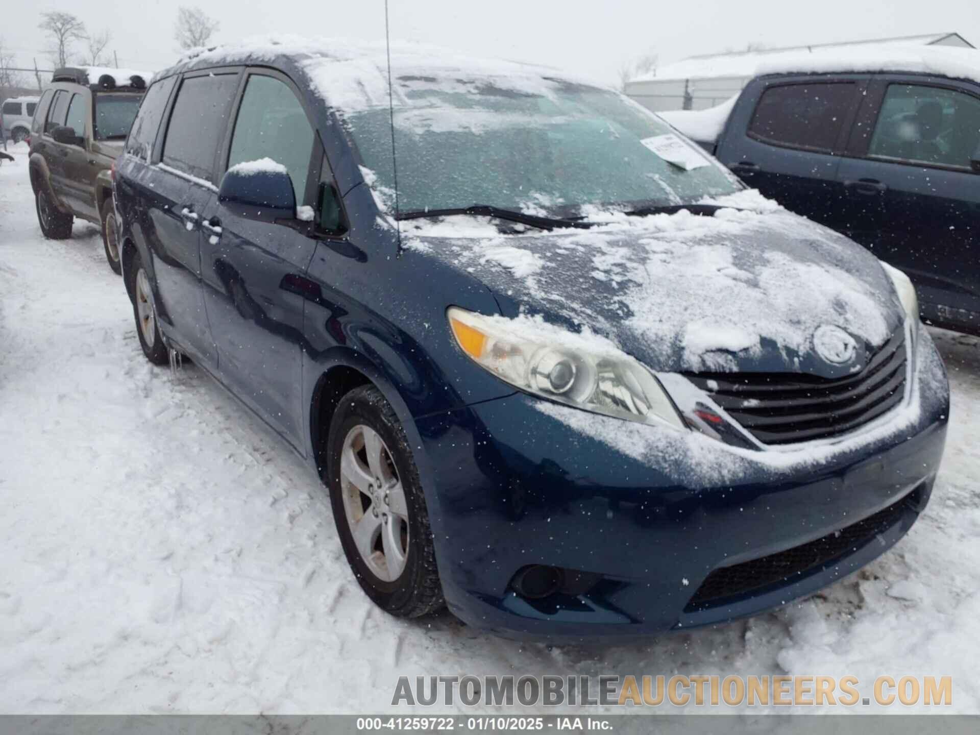 5TDKK3DC8CS267056 TOYOTA SIENNA 2012