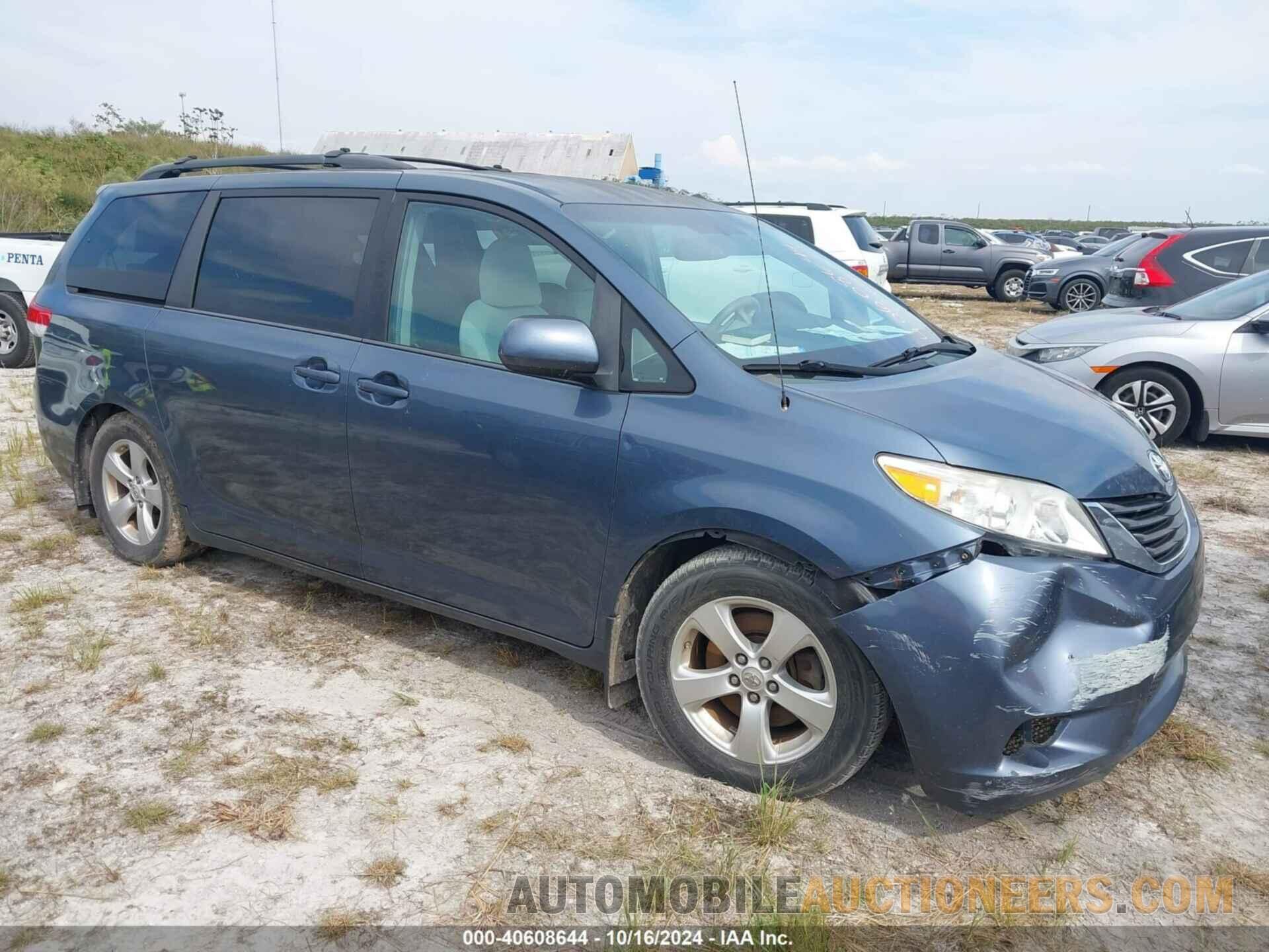 5TDKK3DC8DS351329 TOYOTA SIENNA 2013