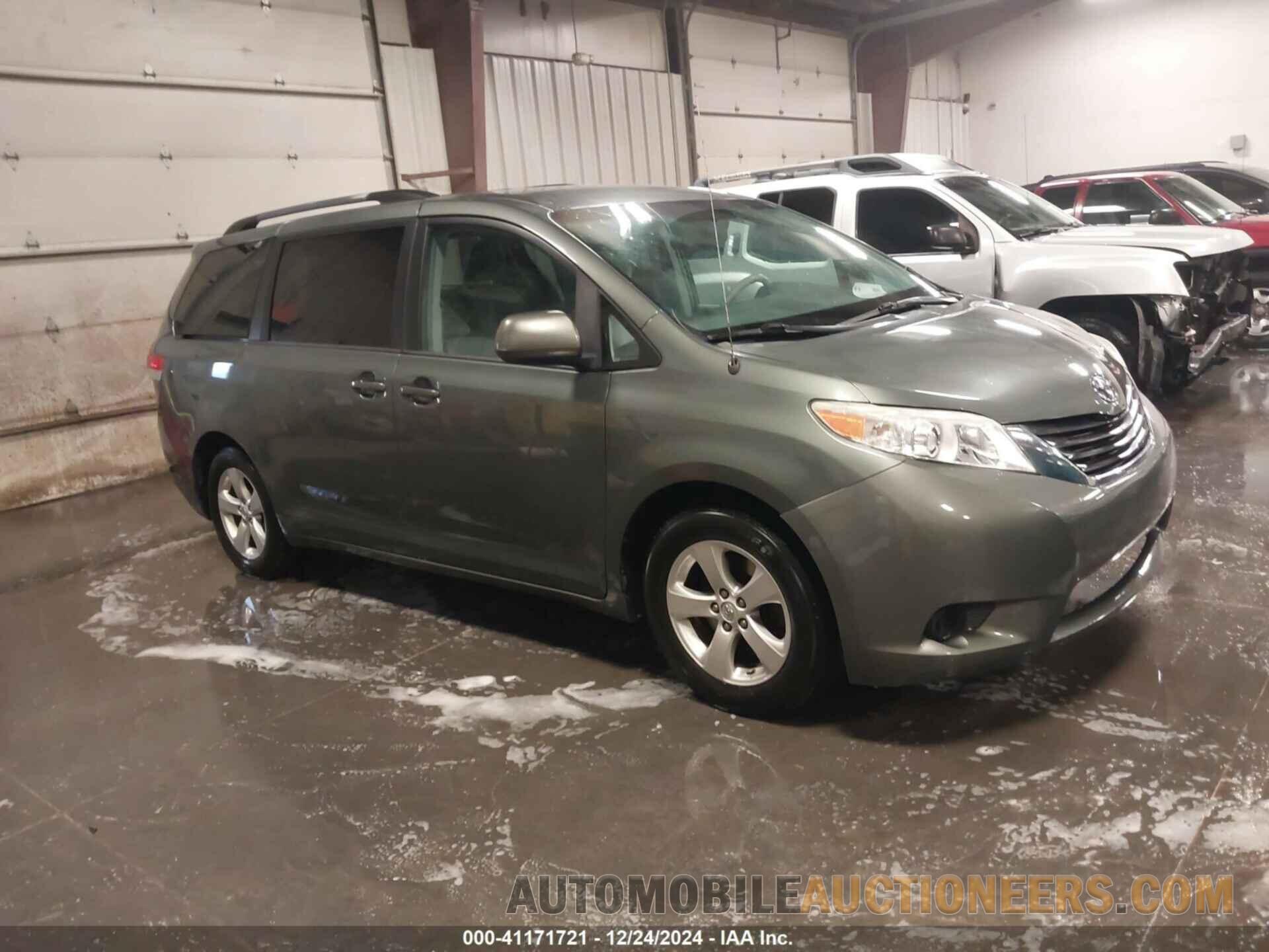 5TDKK3DC8DS369698 TOYOTA SIENNA 2013