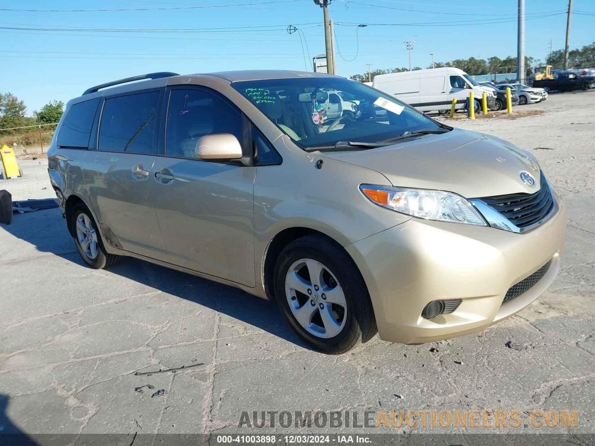 5TDKK3DC8DS403185 TOYOTA SIENNA 2013