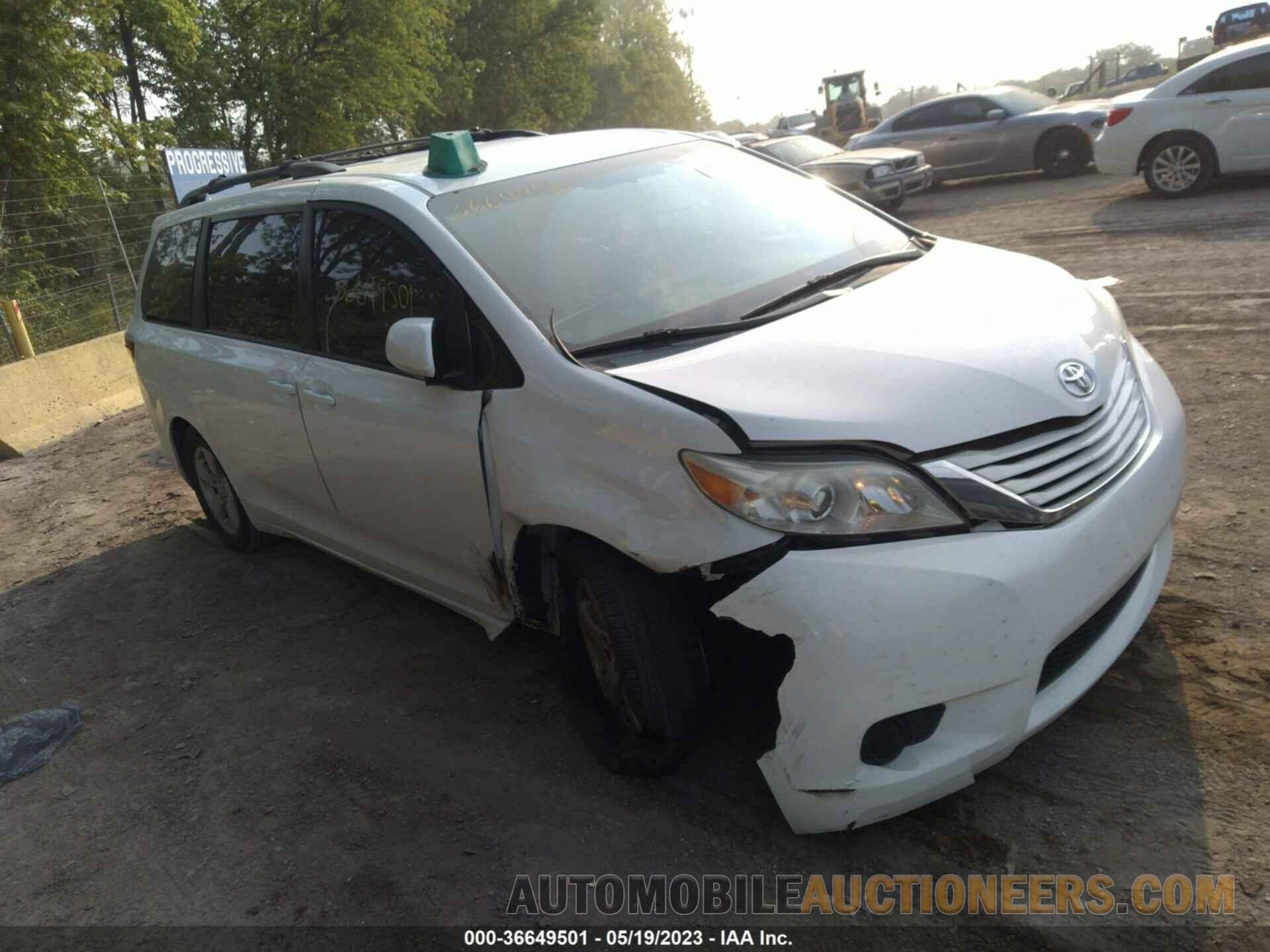 5TDKK3DC8FS556877 TOYOTA SIENNA 2015