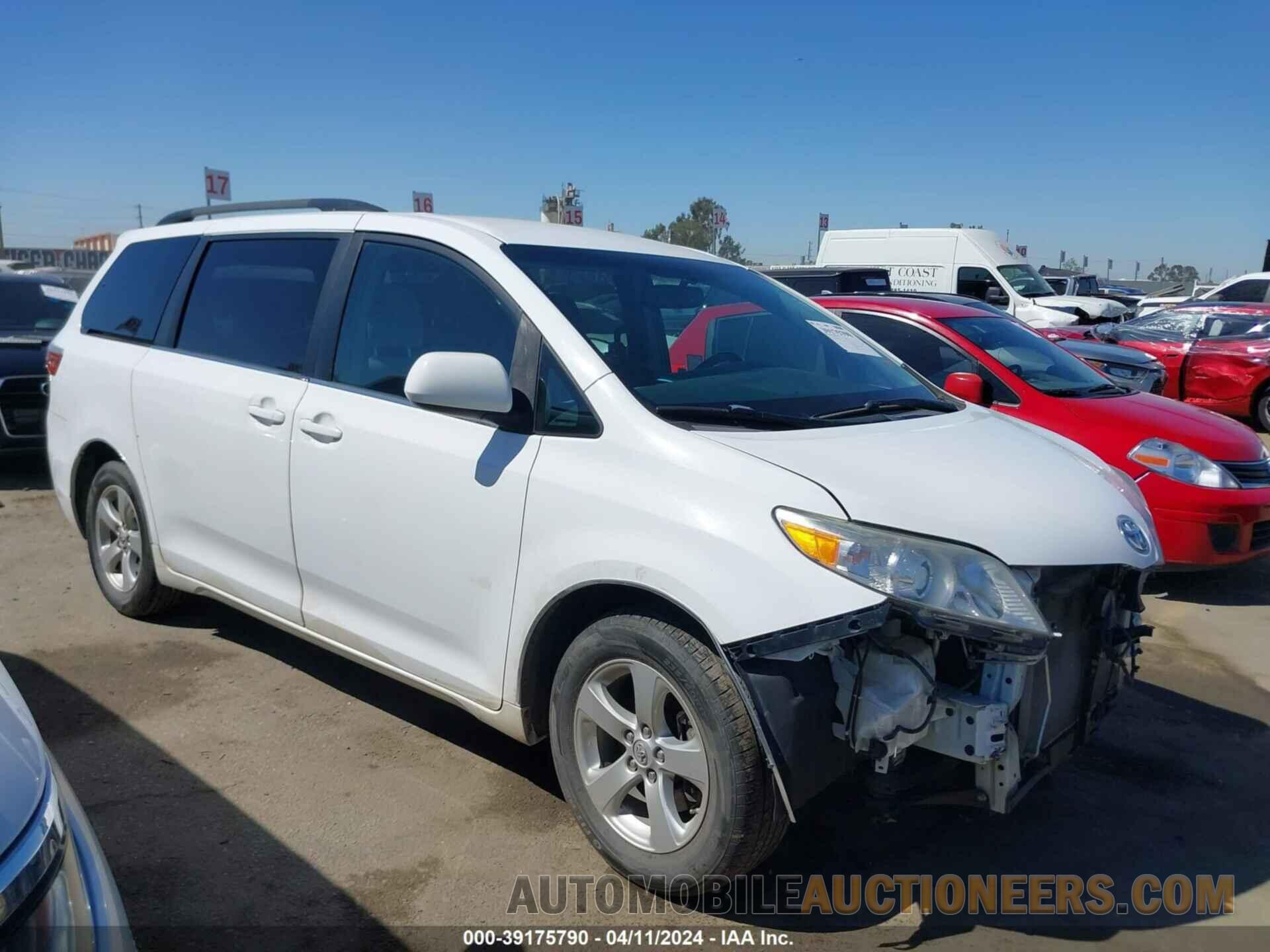 5TDKK3DC8GS731078 TOYOTA SIENNA 2016