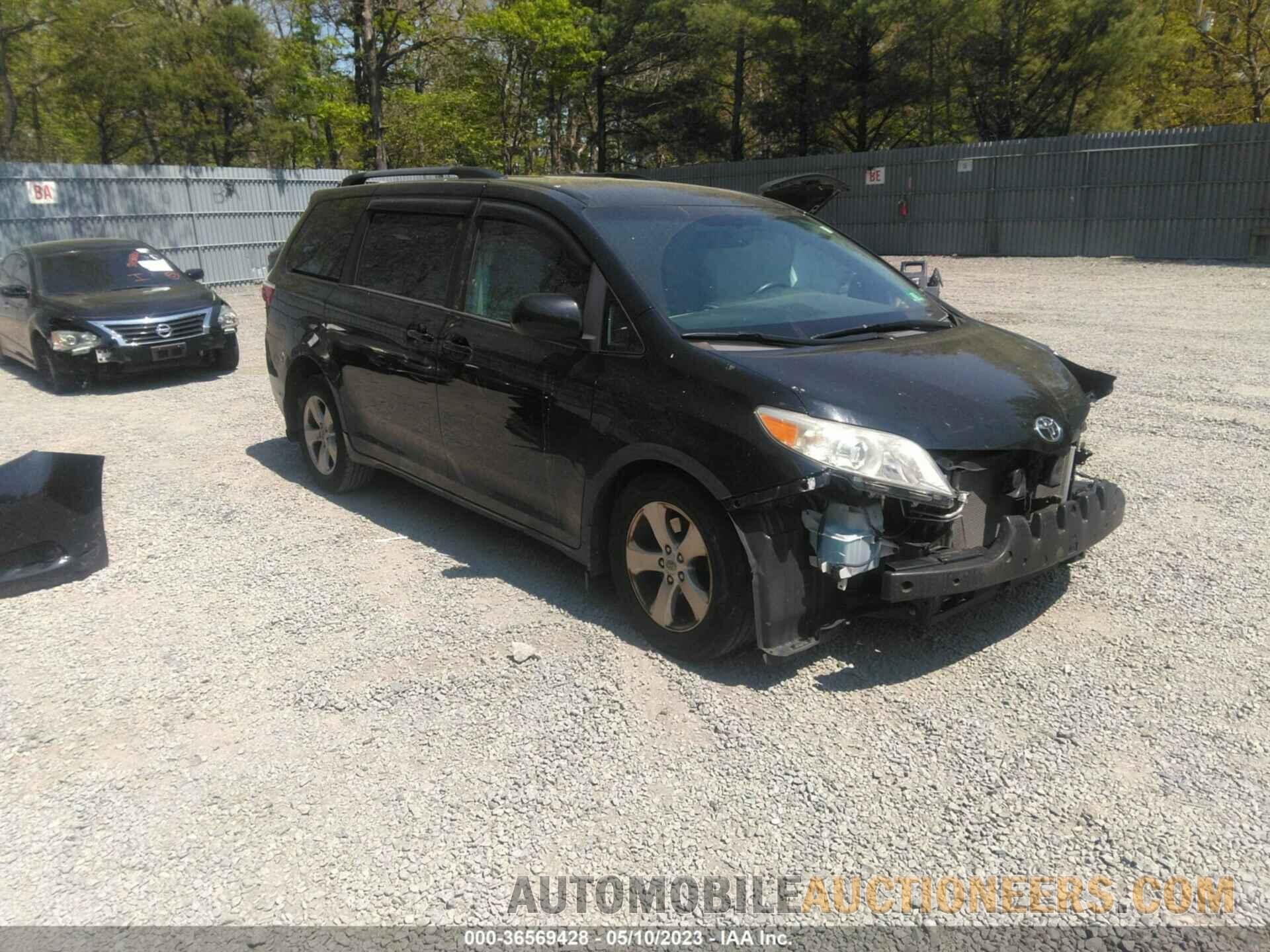 5TDKK3DC8GS749449 TOYOTA SIENNA 2016