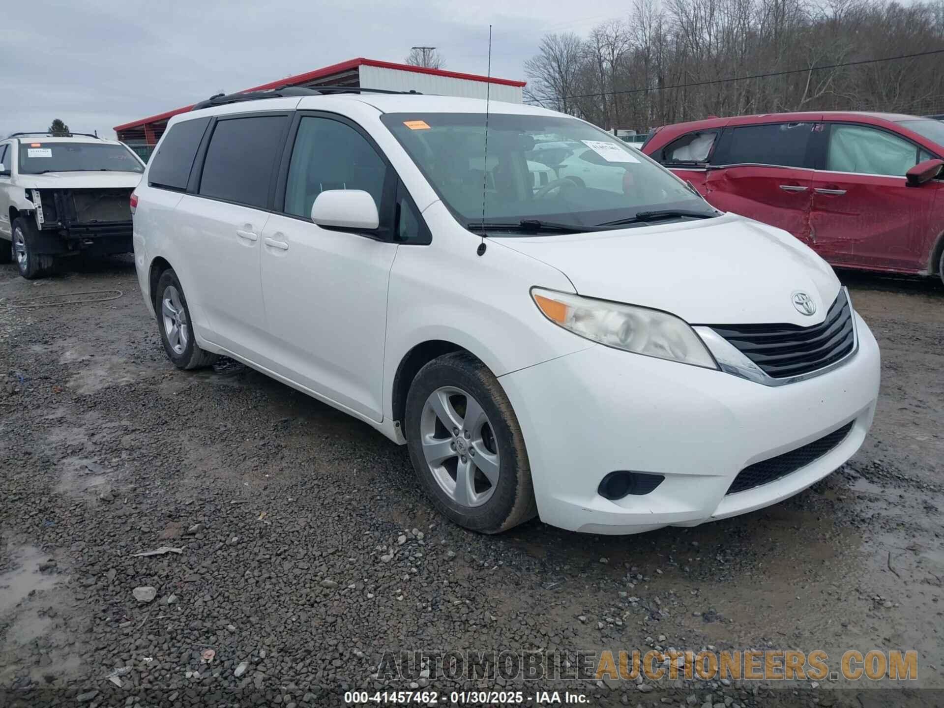 5TDKK3DC9BS106813 TOYOTA SIENNA 2011