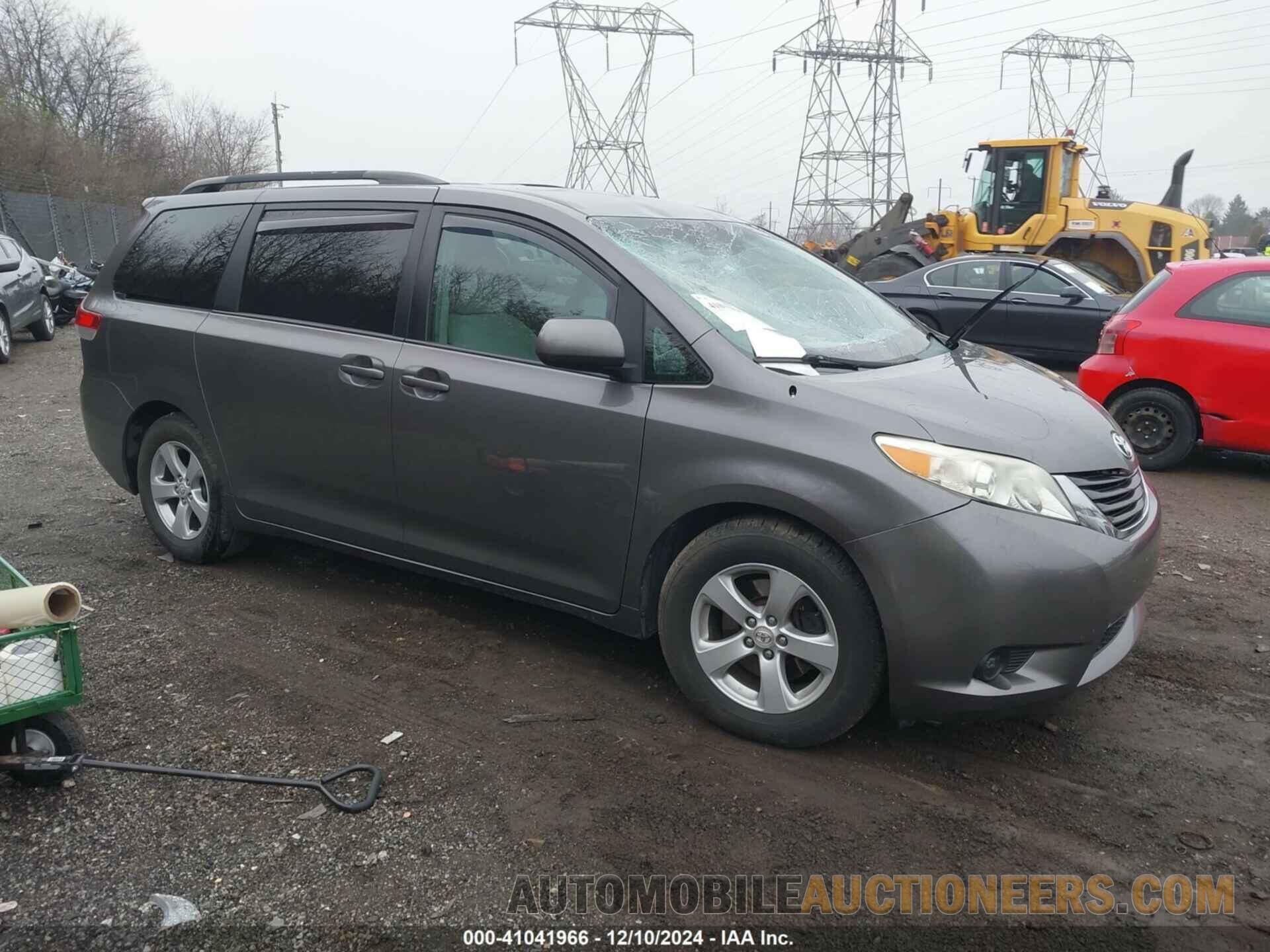 5TDKK3DCXBS099399 TOYOTA SIENNA 2011