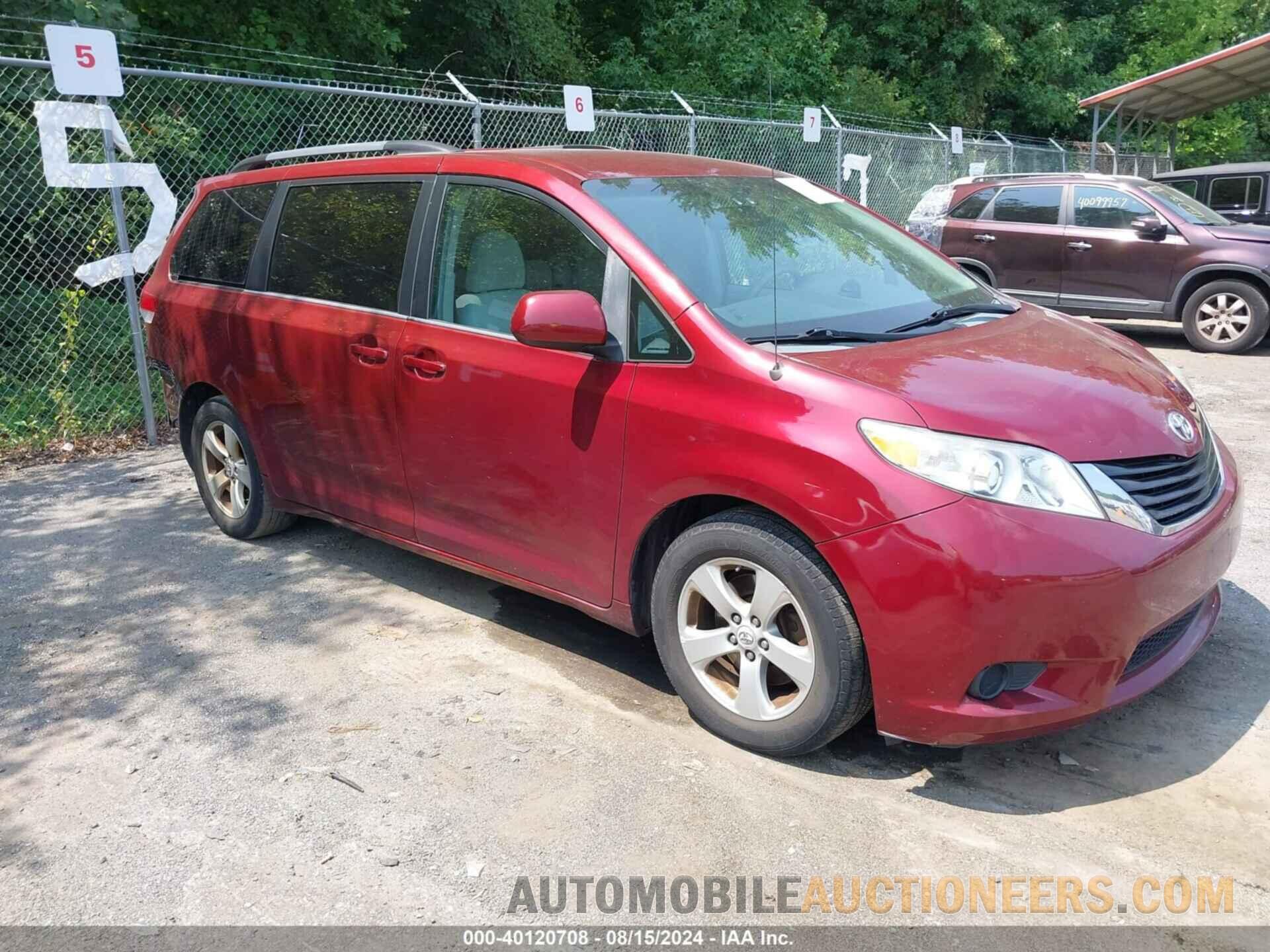 5TDKK3DCXDS281655 TOYOTA SIENNA 2013