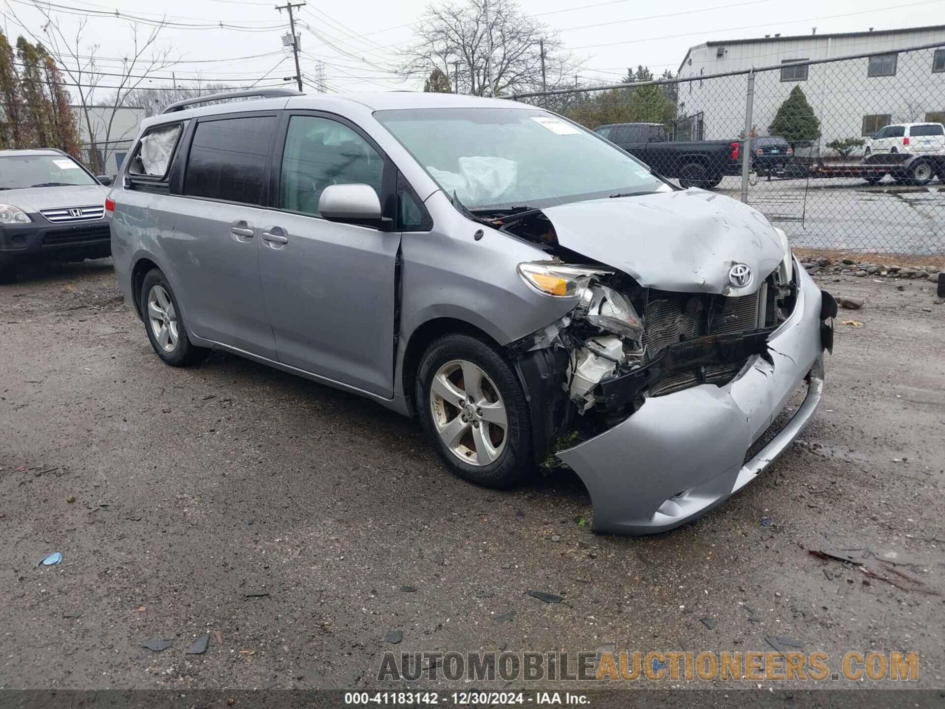 5TDKK3DCXES422936 TOYOTA SIENNA 2014