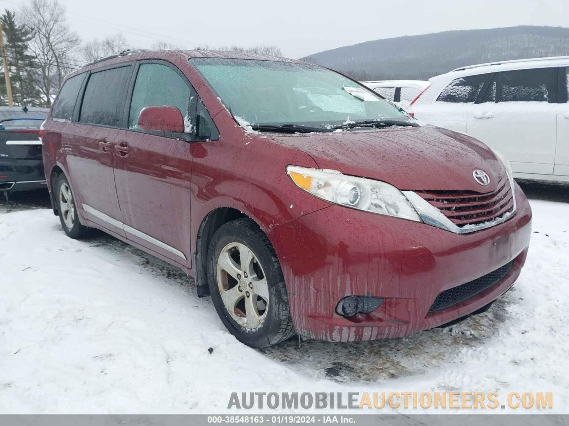 5TDKK3DCXFS686661 TOYOTA SIENNA 2015