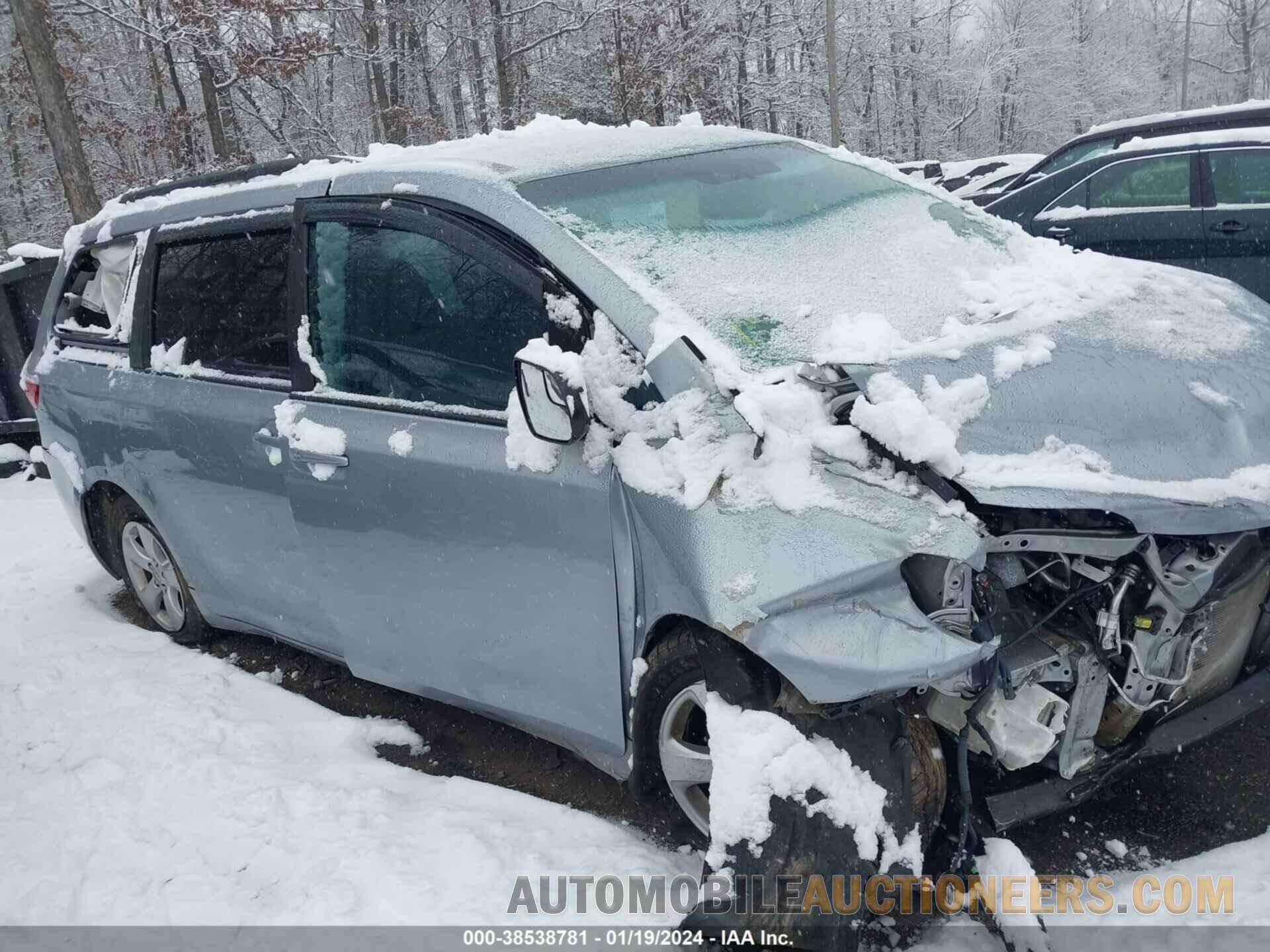 5TDKK3DCXGS741191 TOYOTA SIENNA 2016