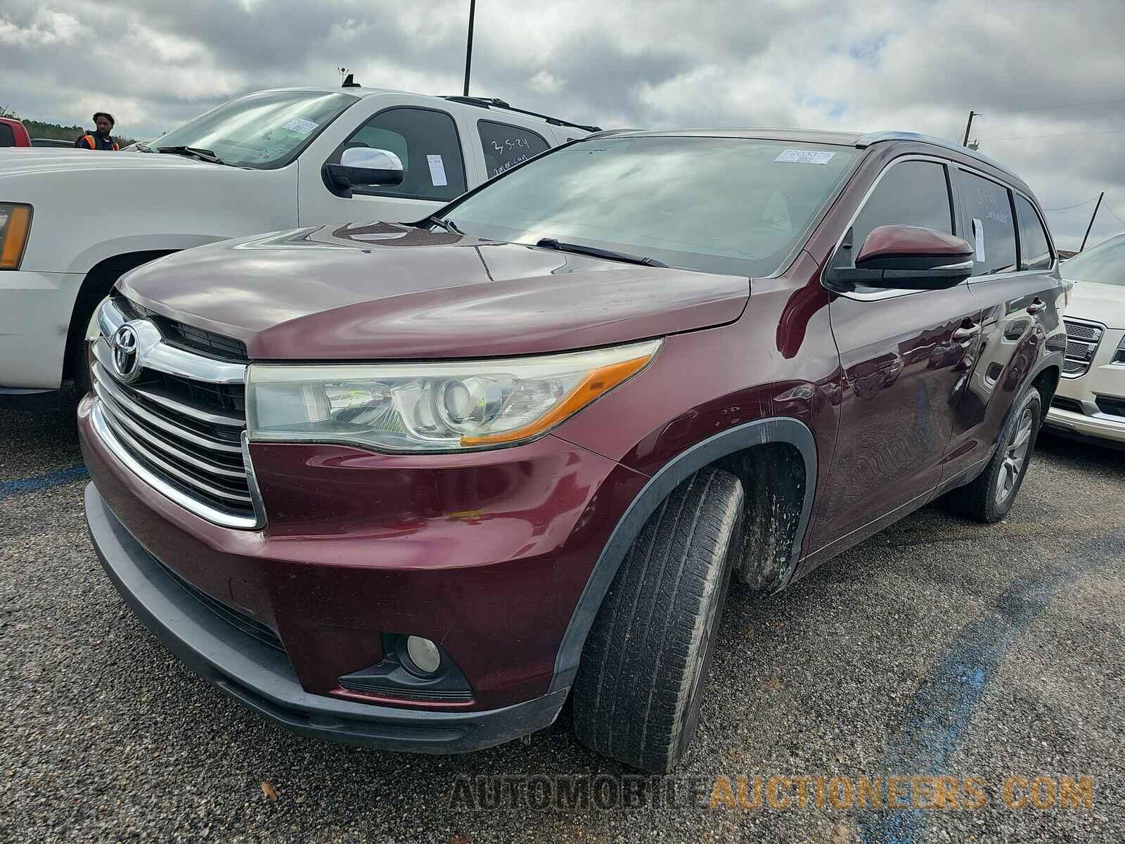 5TDKKRFH0FS118611 Toyota Highlander 2015