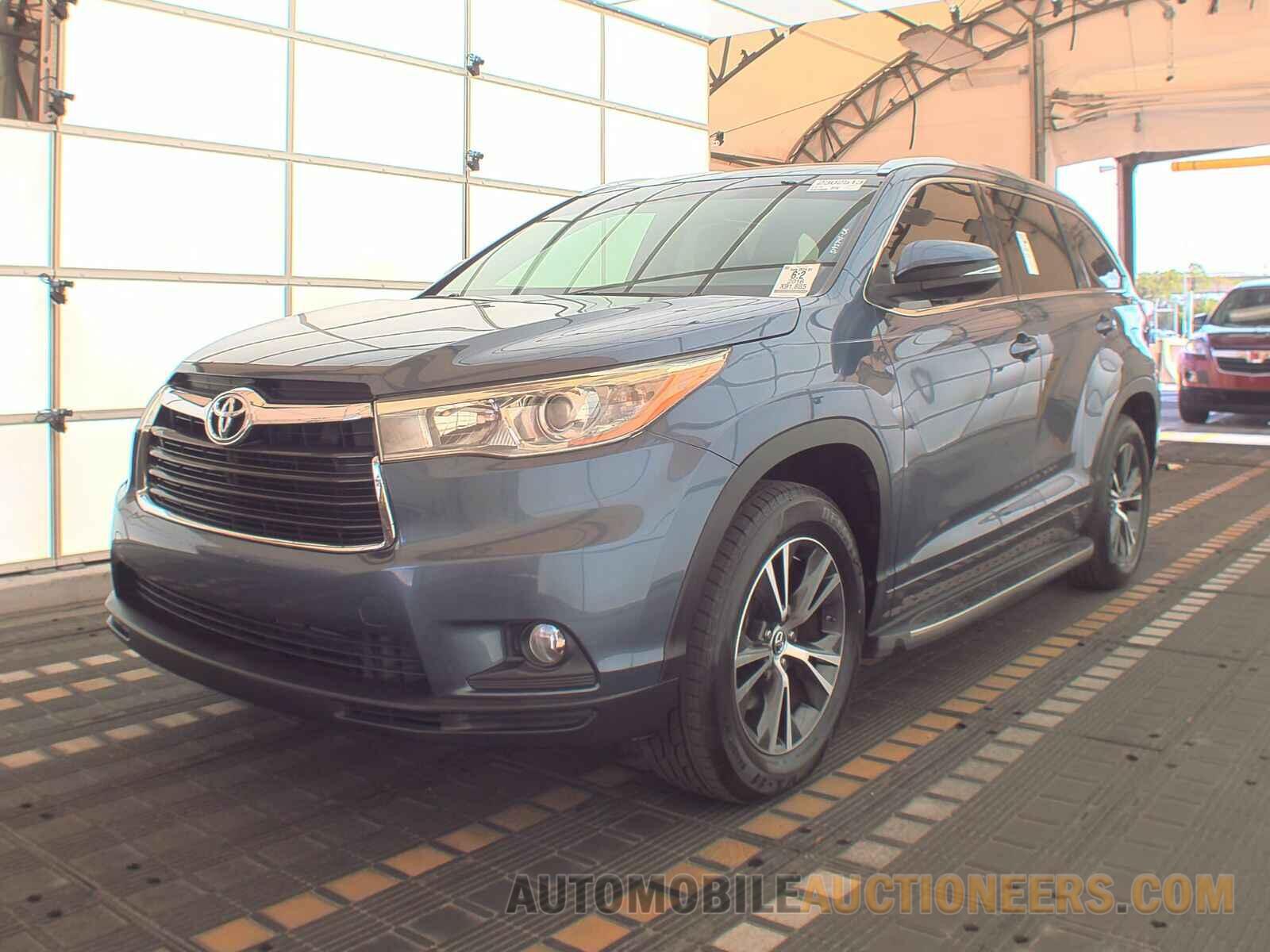 5TDKKRFH0GS159161 Toyota Highlander 2016