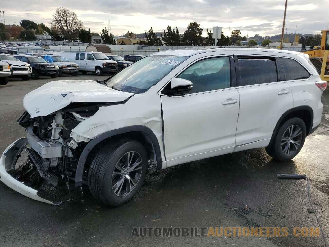 5TDKKRFH0GS172640 TOYOTA HIGHLANDER 2016