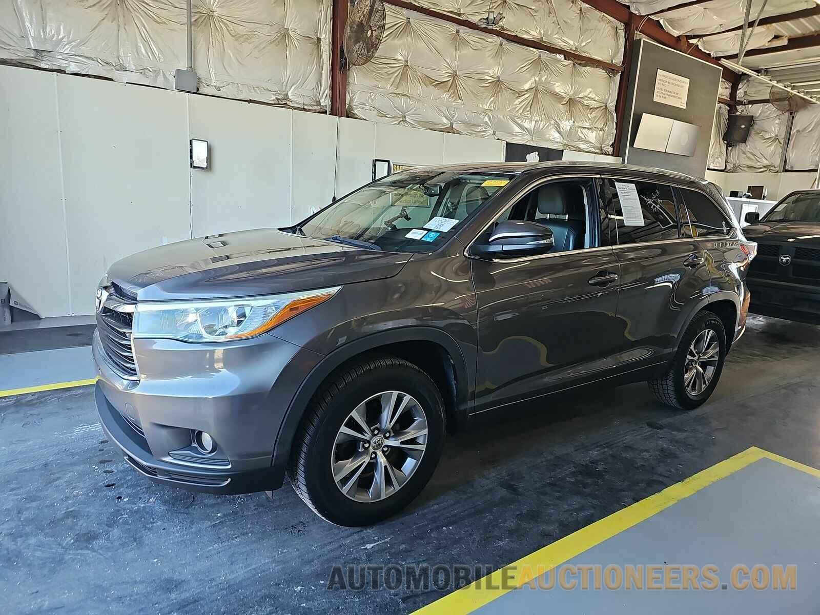 5TDKKRFH1FS067037 Toyota Highlander 2015