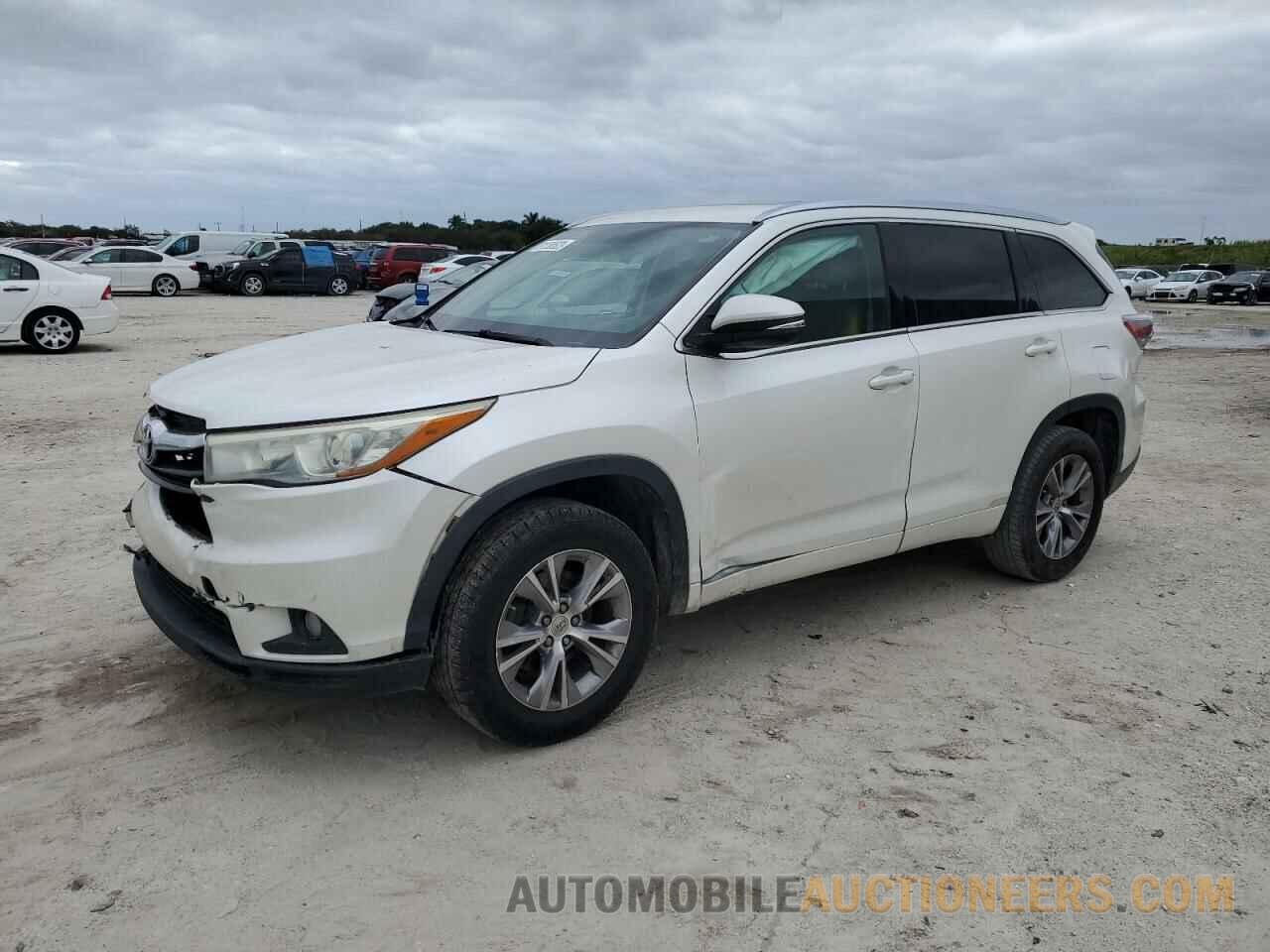 5TDKKRFH2FS049050 TOYOTA HIGHLANDER 2015