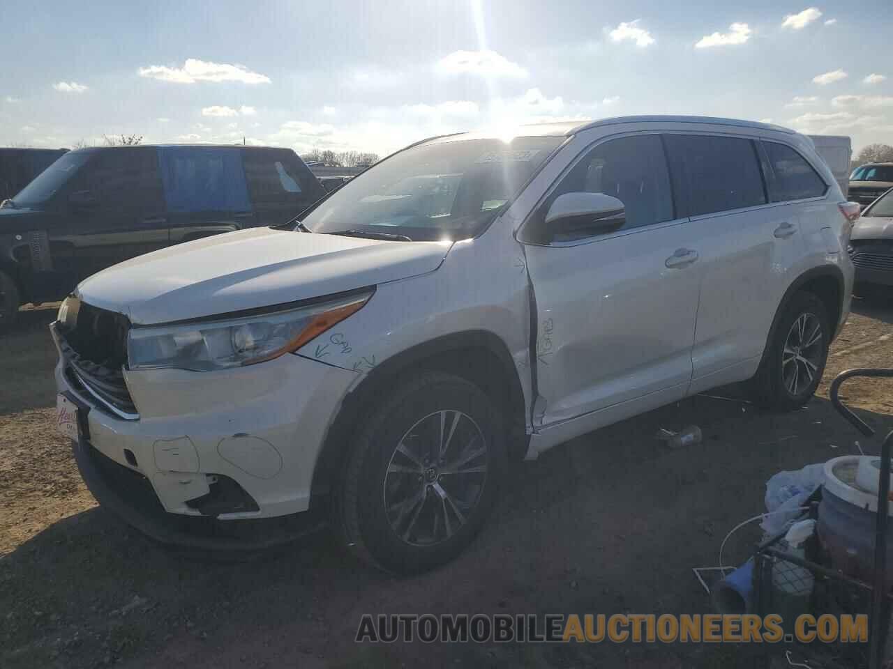 5TDKKRFH5GS164100 TOYOTA HIGHLANDER 2016