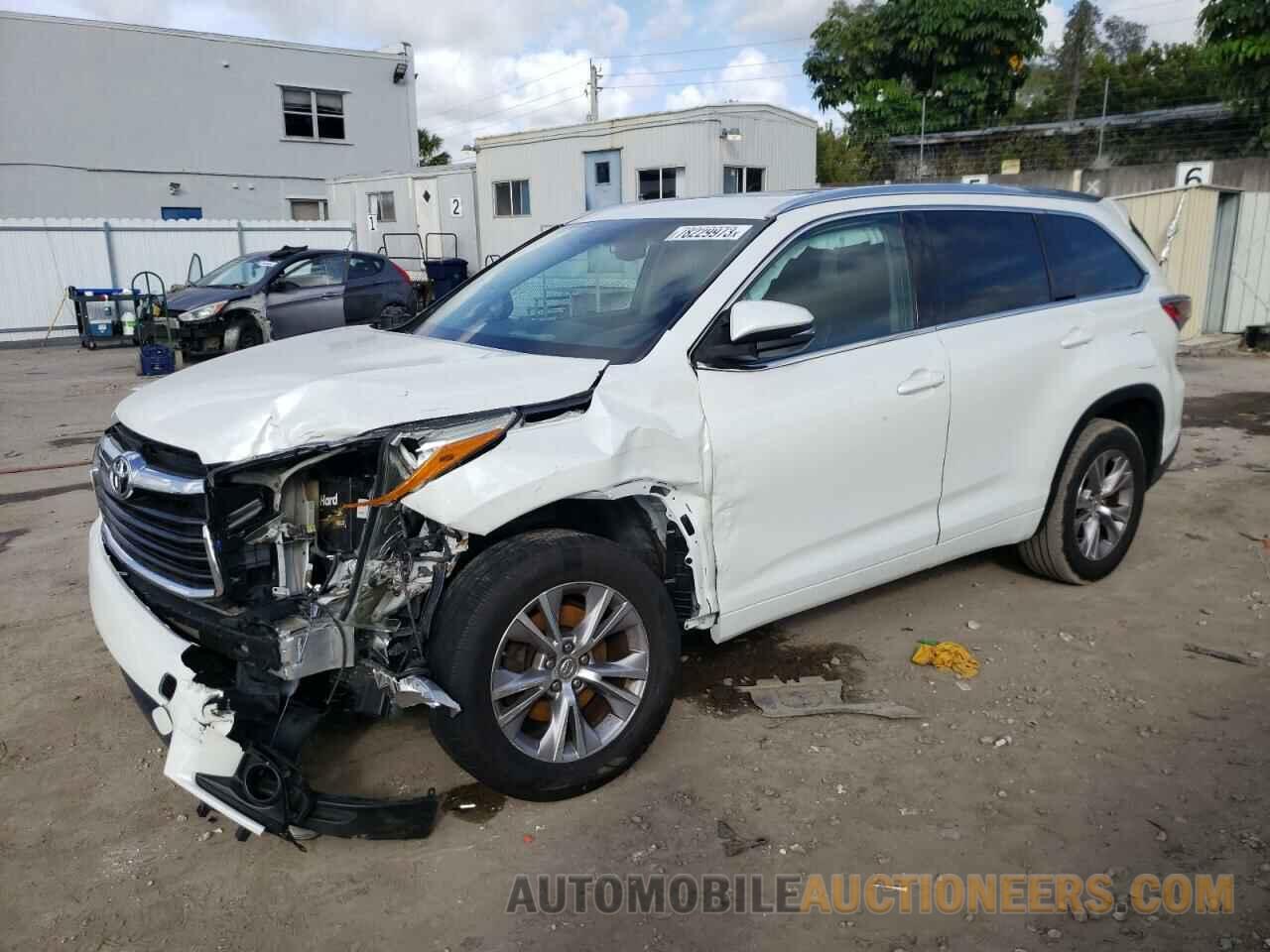 5TDKKRFH6FS061413 TOYOTA HIGHLANDER 2015