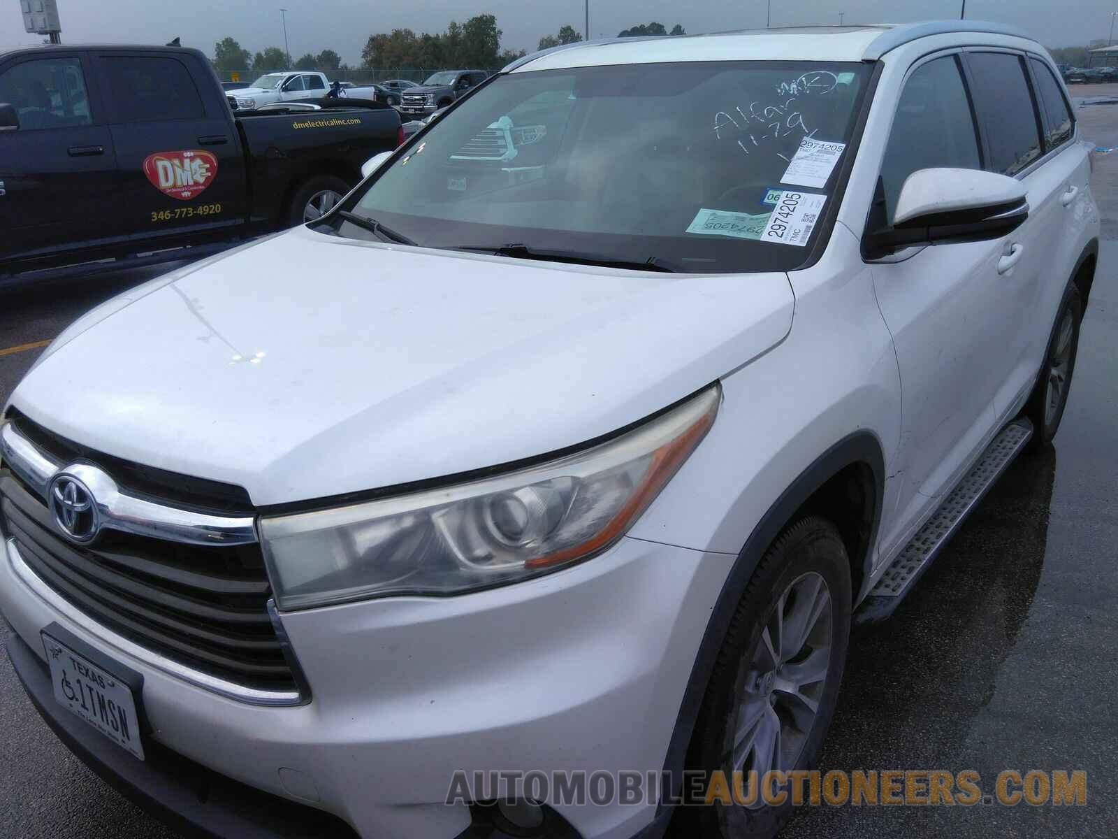 5TDKKRFH6FS073027 Toyota Highlander 2015