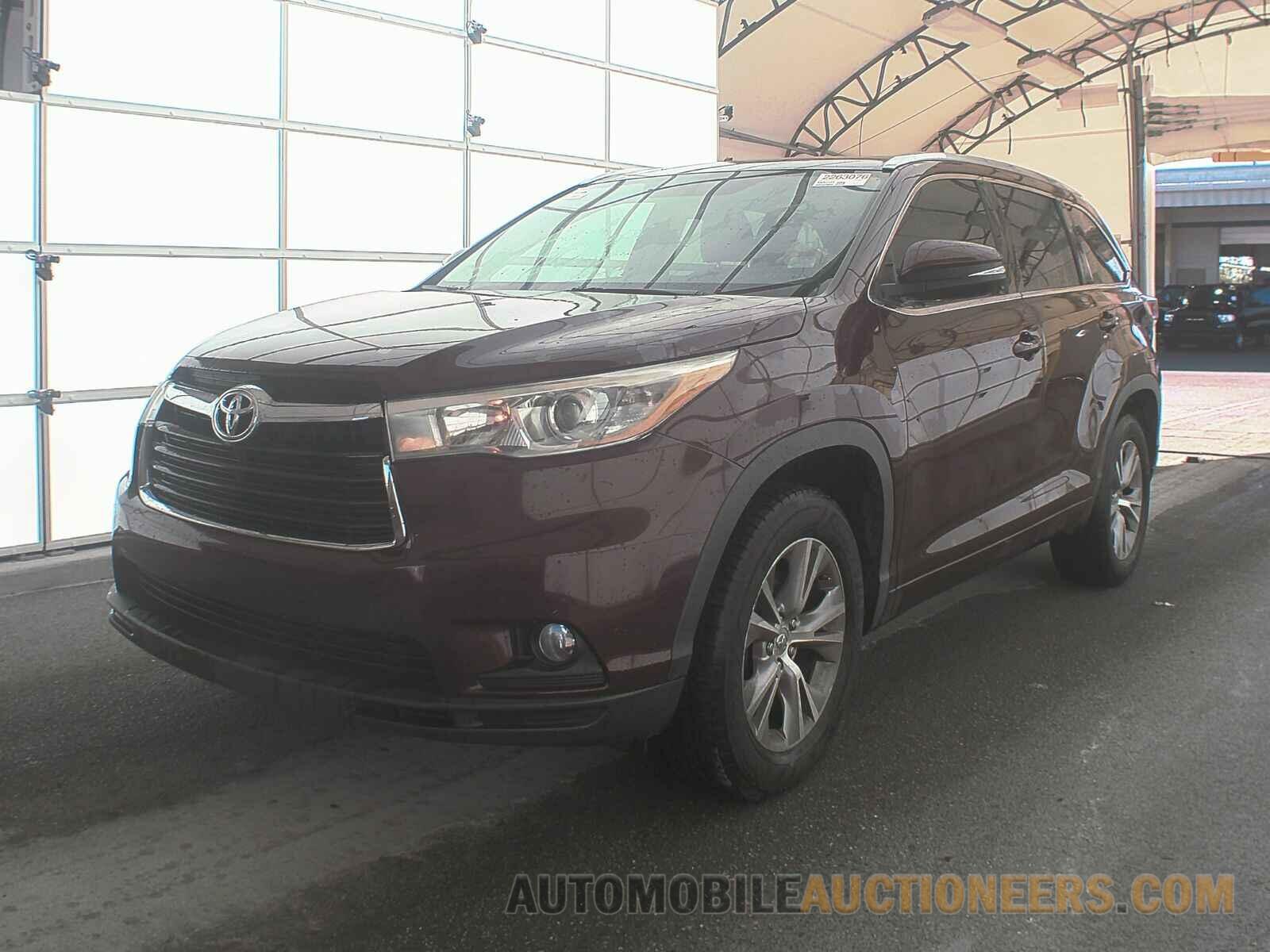 5TDKKRFH7FS087602 Toyota Highlander 2015