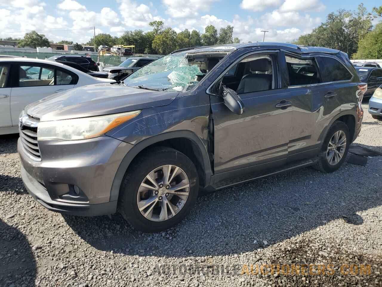 5TDKKRFH8FS064863 TOYOTA HIGHLANDER 2015