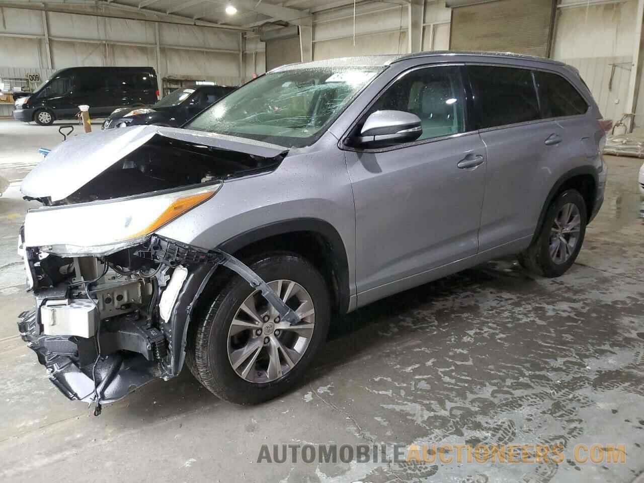 5TDKKRFH9FS083812 TOYOTA HIGHLANDER 2015