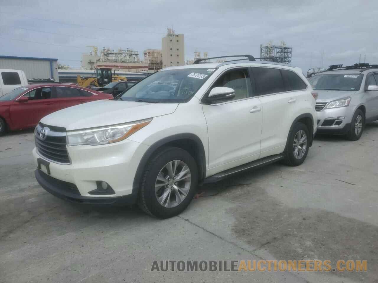 5TDKKRFHXFS056845 TOYOTA HIGHLANDER 2015