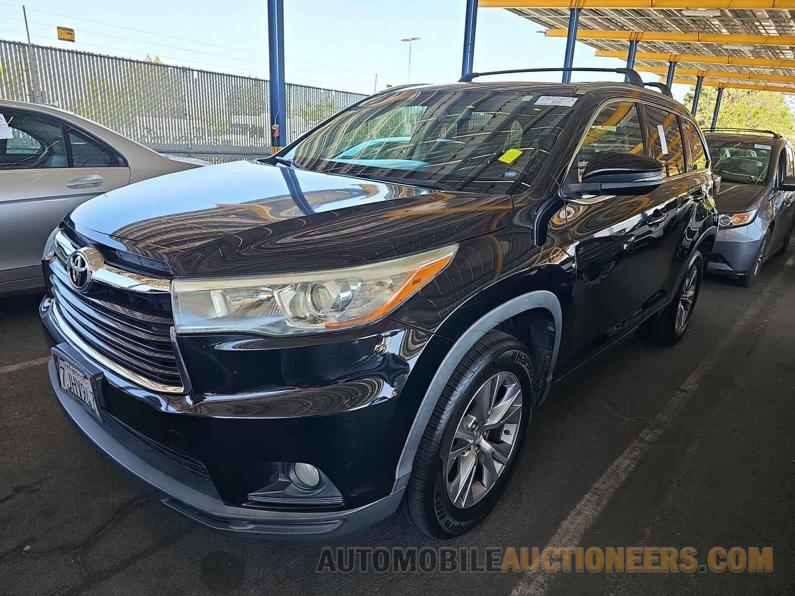 5TDKKRFHXFS067053 Toyota Highlander 2015