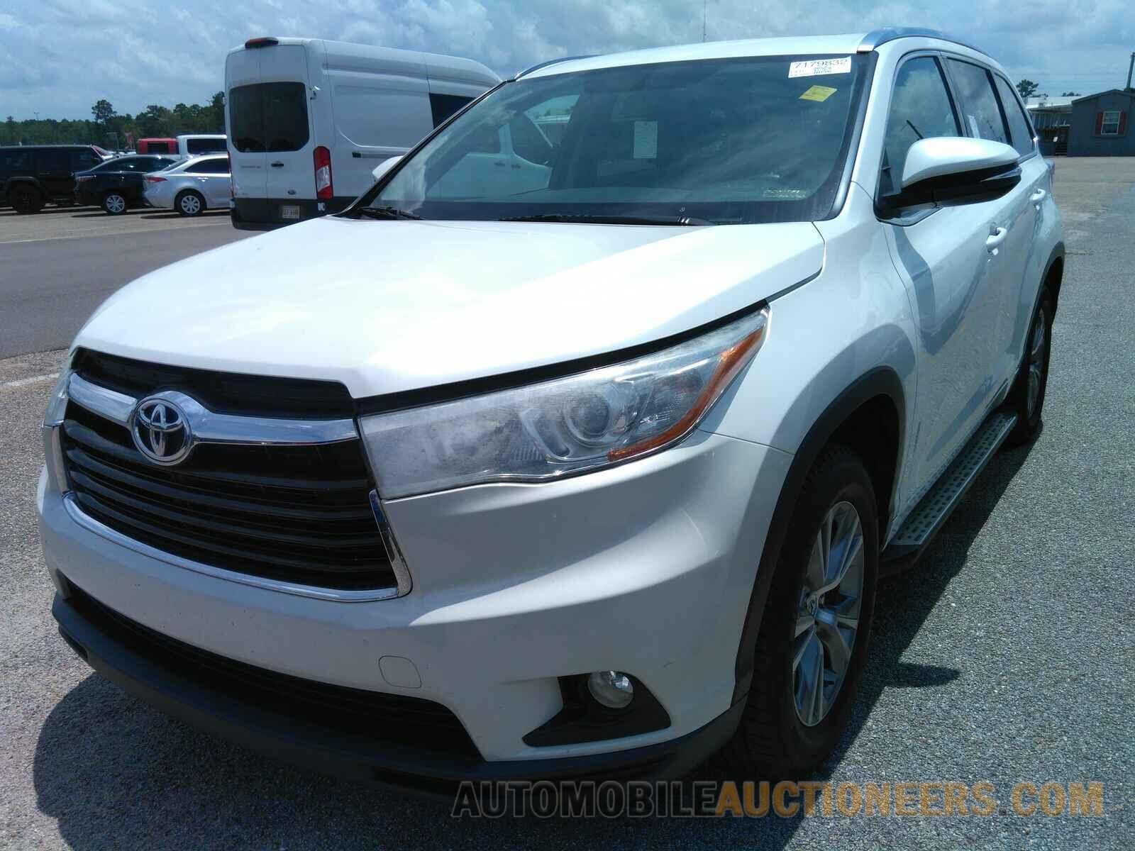 5TDKKRFHXFS110287 Toyota Highlander 2015