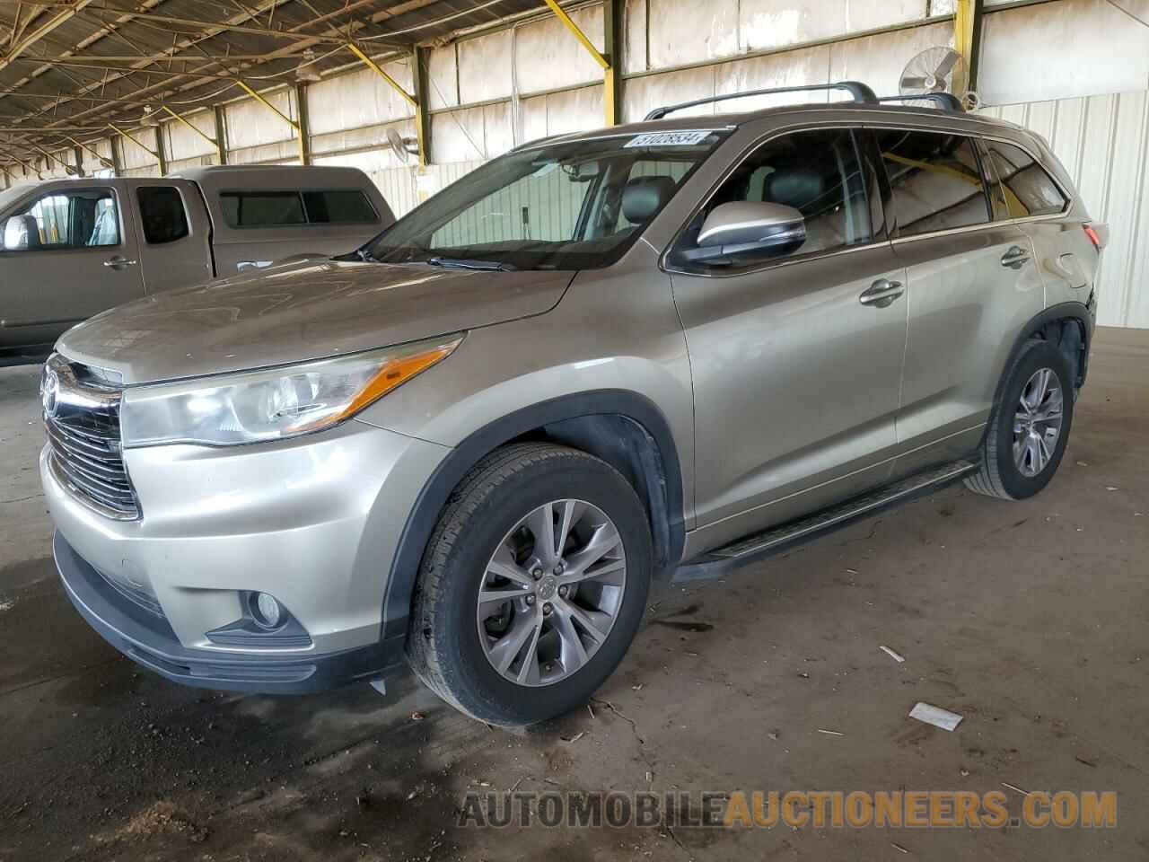 5TDKKRFHXFS114596 TOYOTA HIGHLANDER 2015