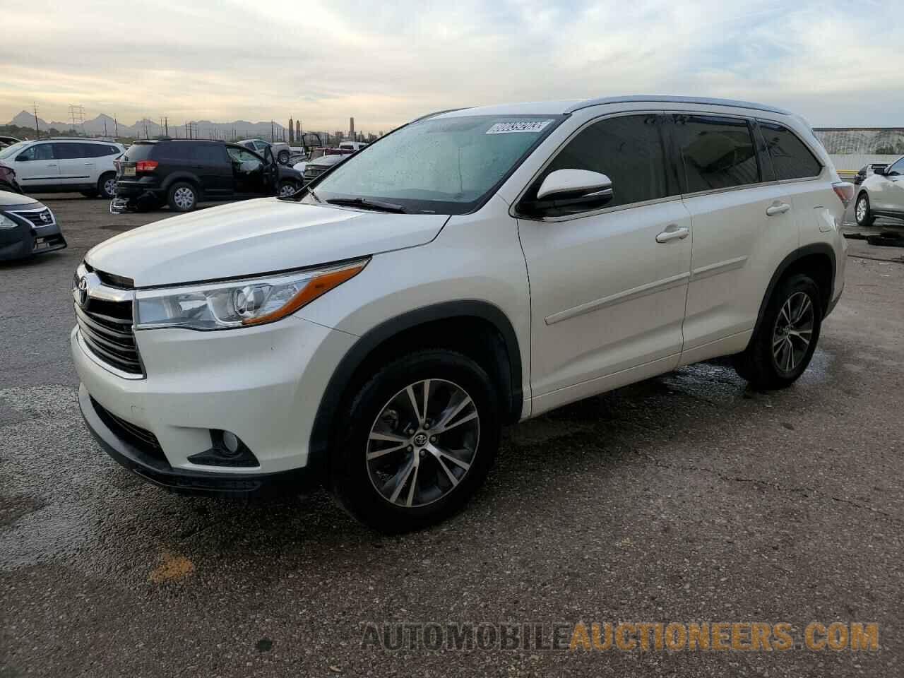 5TDKKRFHXGS172774 TOYOTA HIGHLANDER 2016