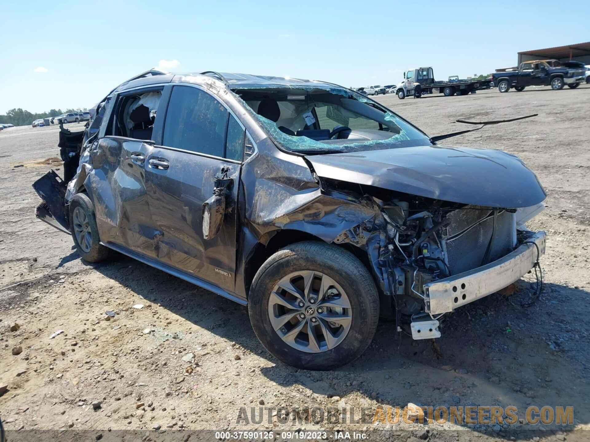 5TDKRKEC0MS069867 TOYOTA SIENNA 2021