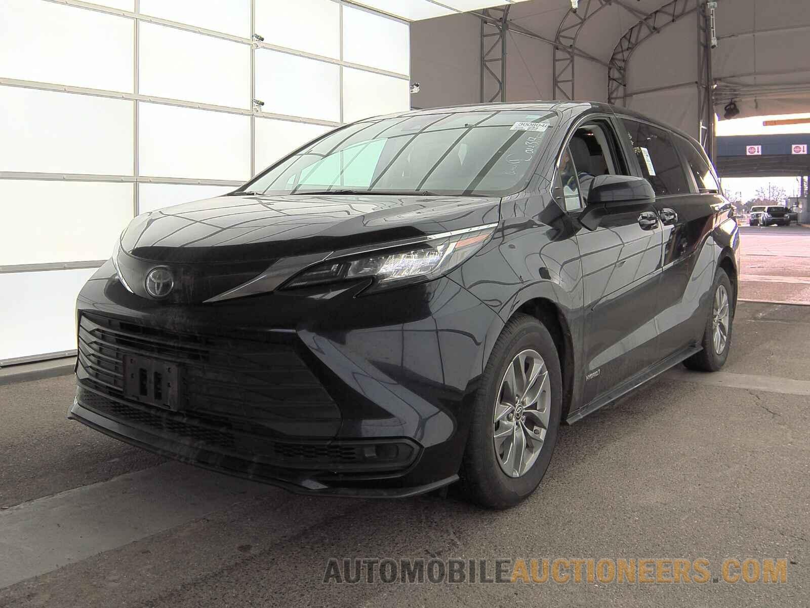 5TDKRKEC0MS073661 Toyota Sienna LE 2021