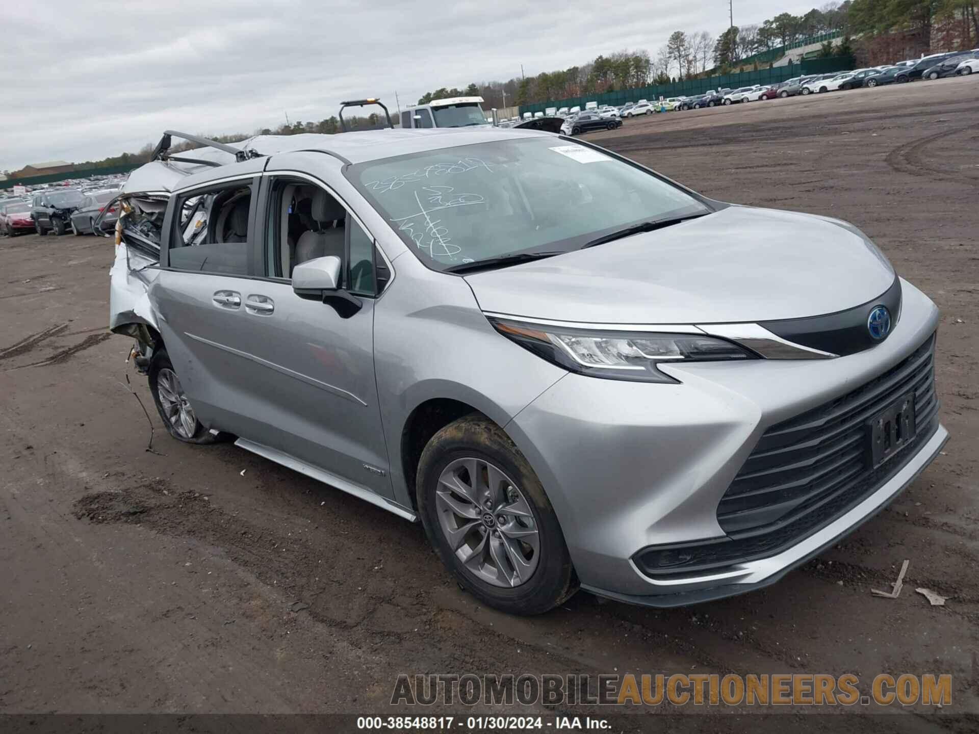 5TDKRKEC1MS071532 TOYOTA SIENNA 2021