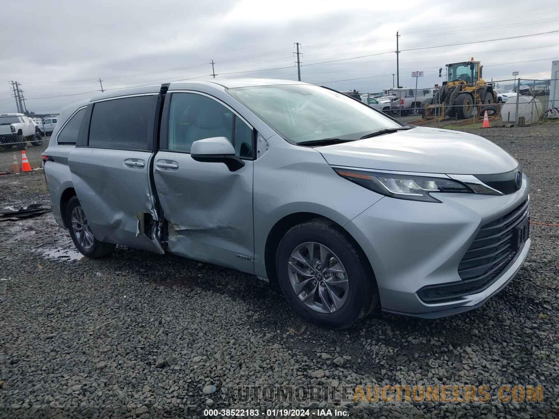 5TDKRKEC2MS037695 TOYOTA SIENNA 2021