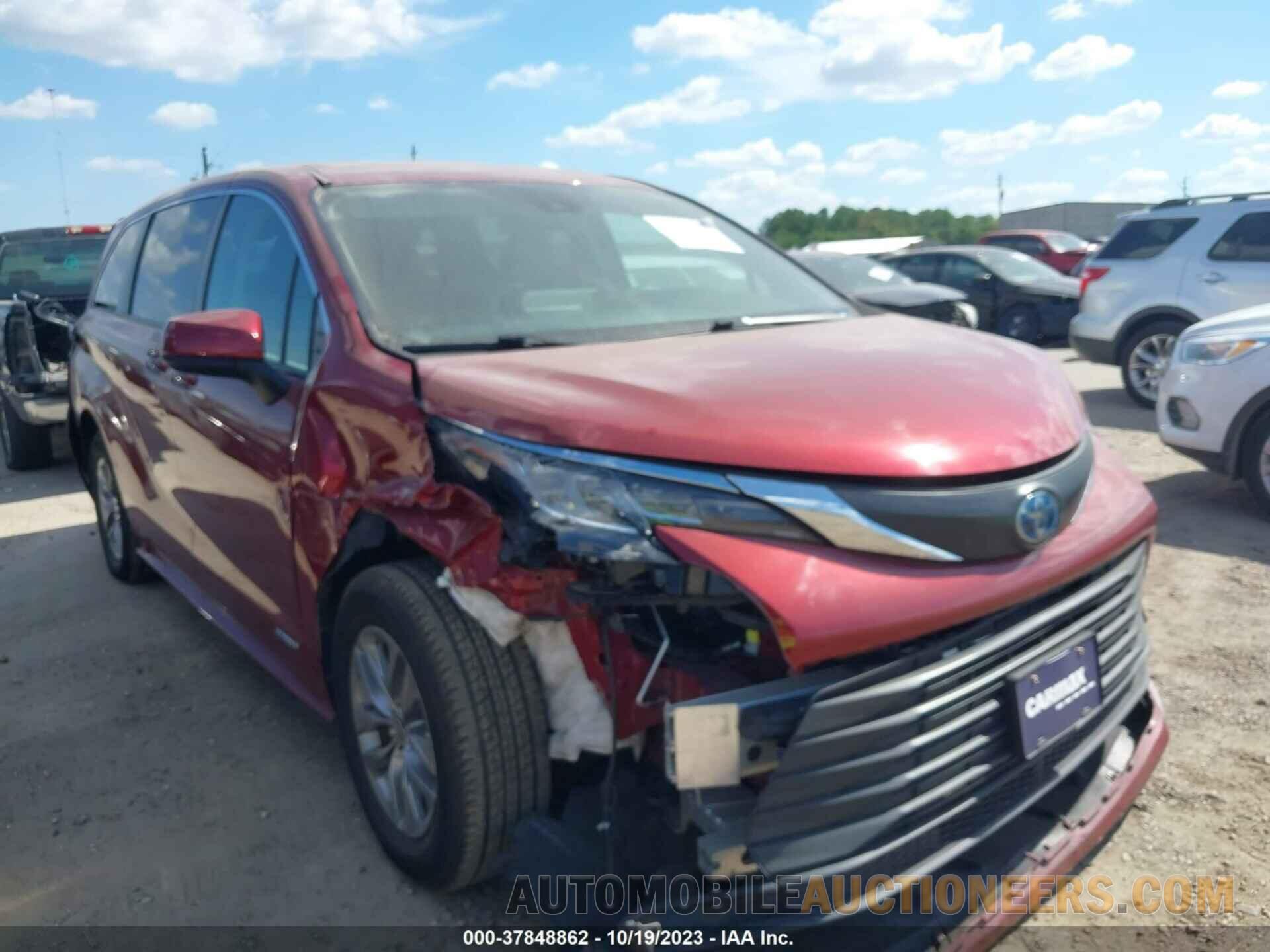 5TDKRKEC2MS045697 TOYOTA SIENNA 2021