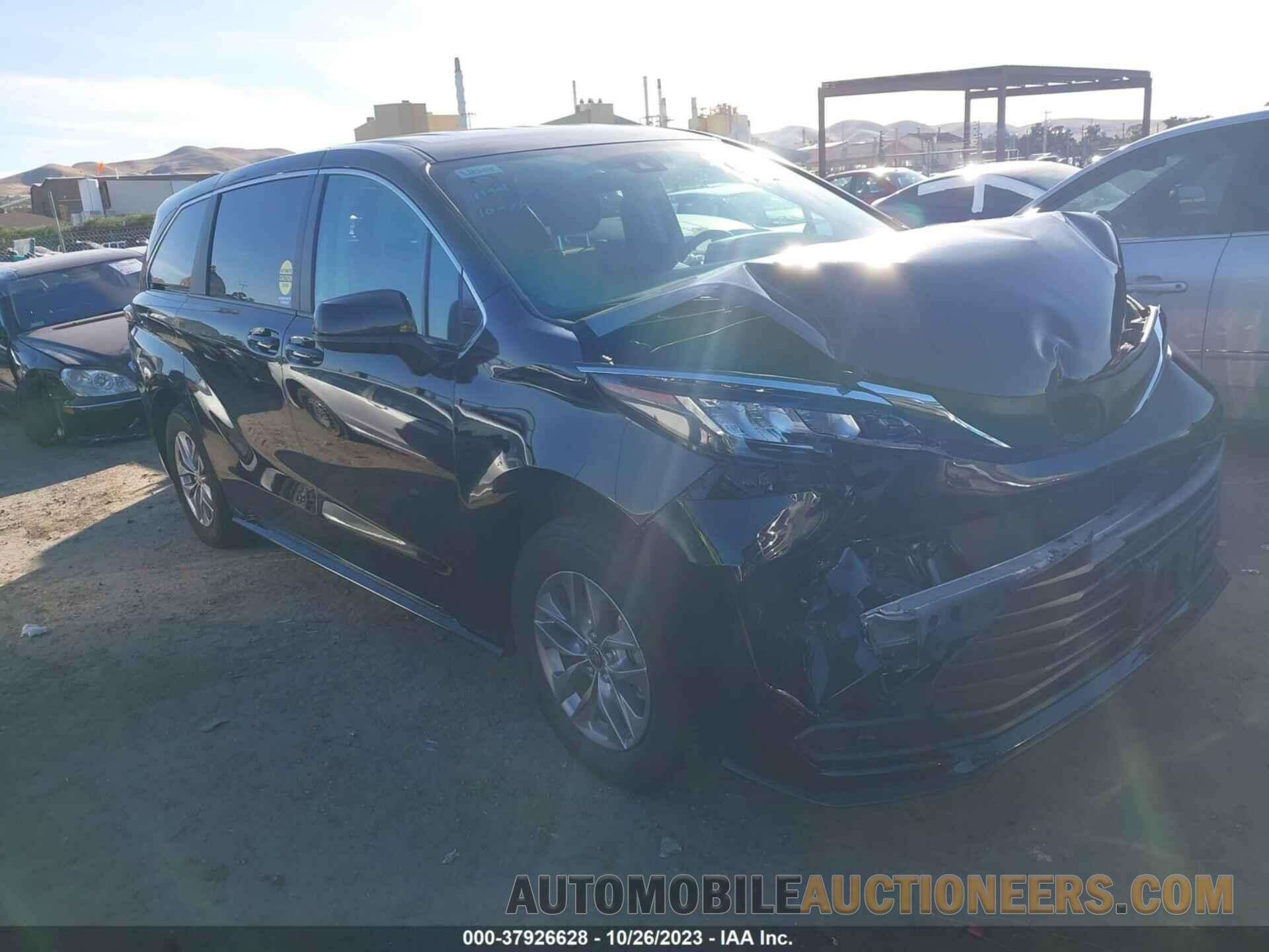 5TDKRKEC2MS071314 TOYOTA SIENNA 2021