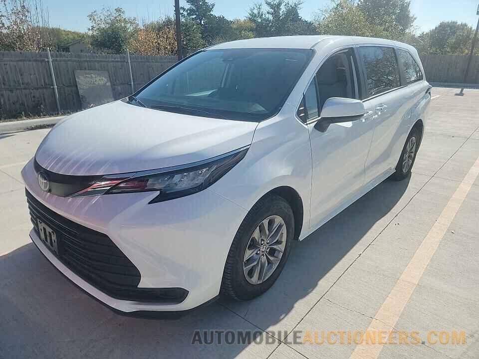 5TDKRKEC2NS122148 Toyota Sienna LE 2022