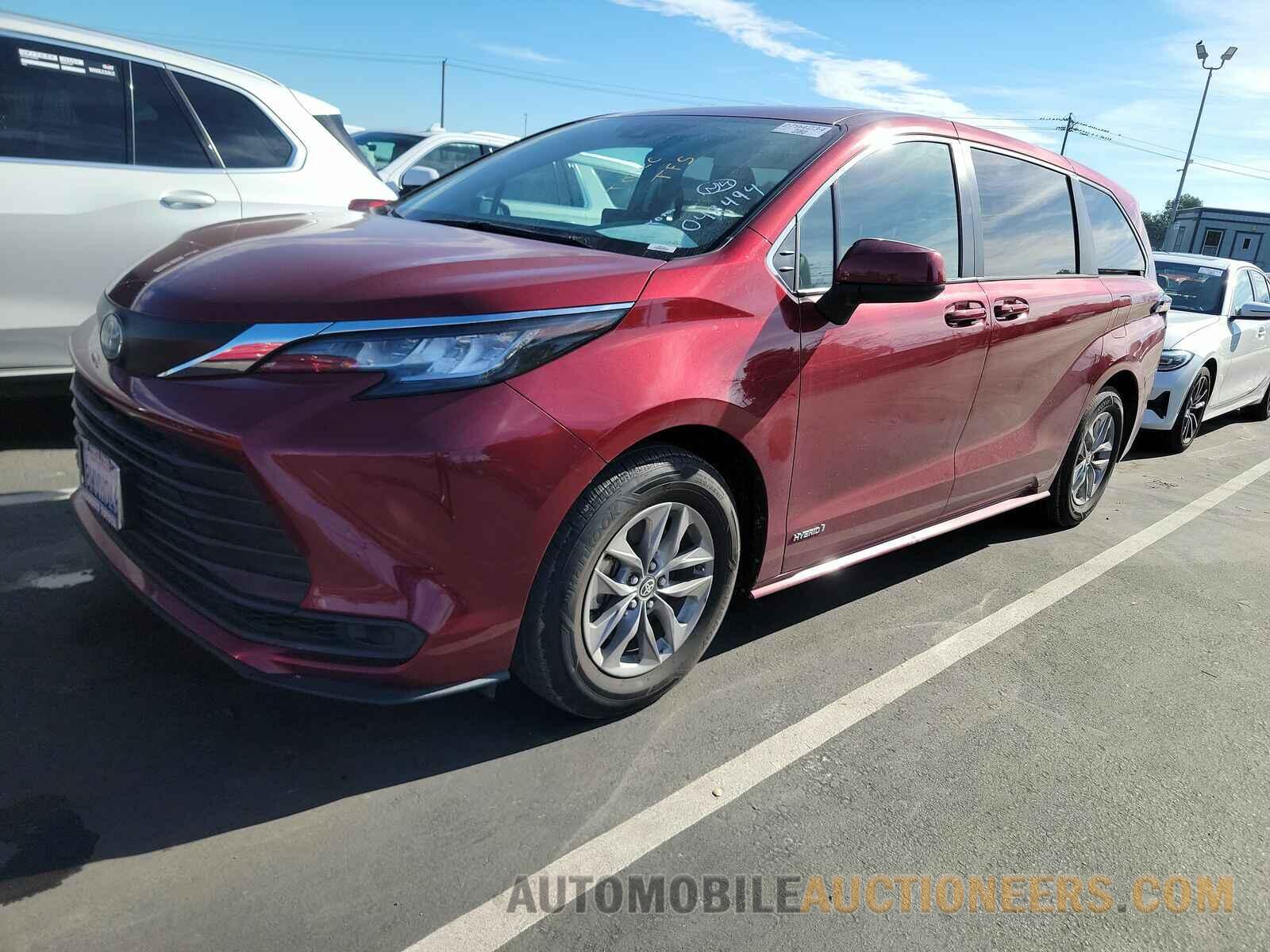 5TDKRKEC3MS048494 Toyota Sienna LE 2021